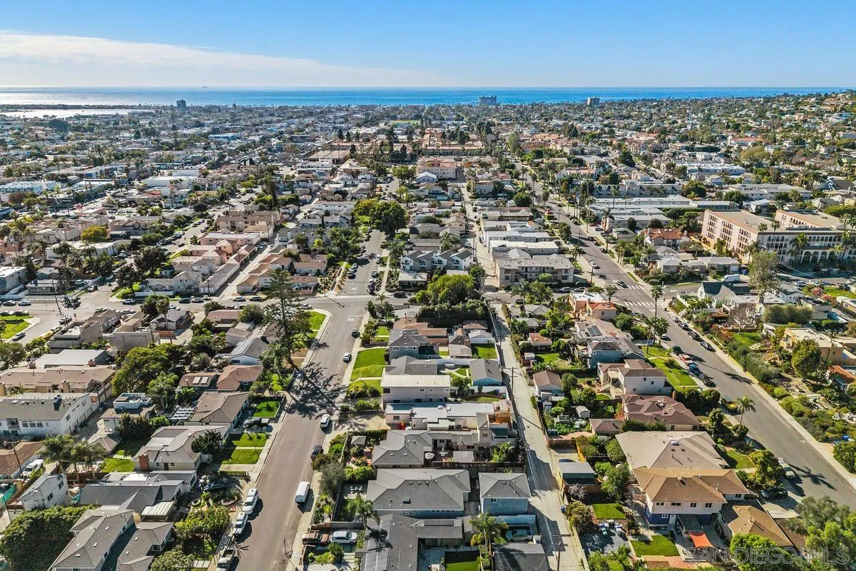 https://cdn.realtyfeed.com/cdn/127/260002893/d017b8996472edaaaf482d2891615392.webp