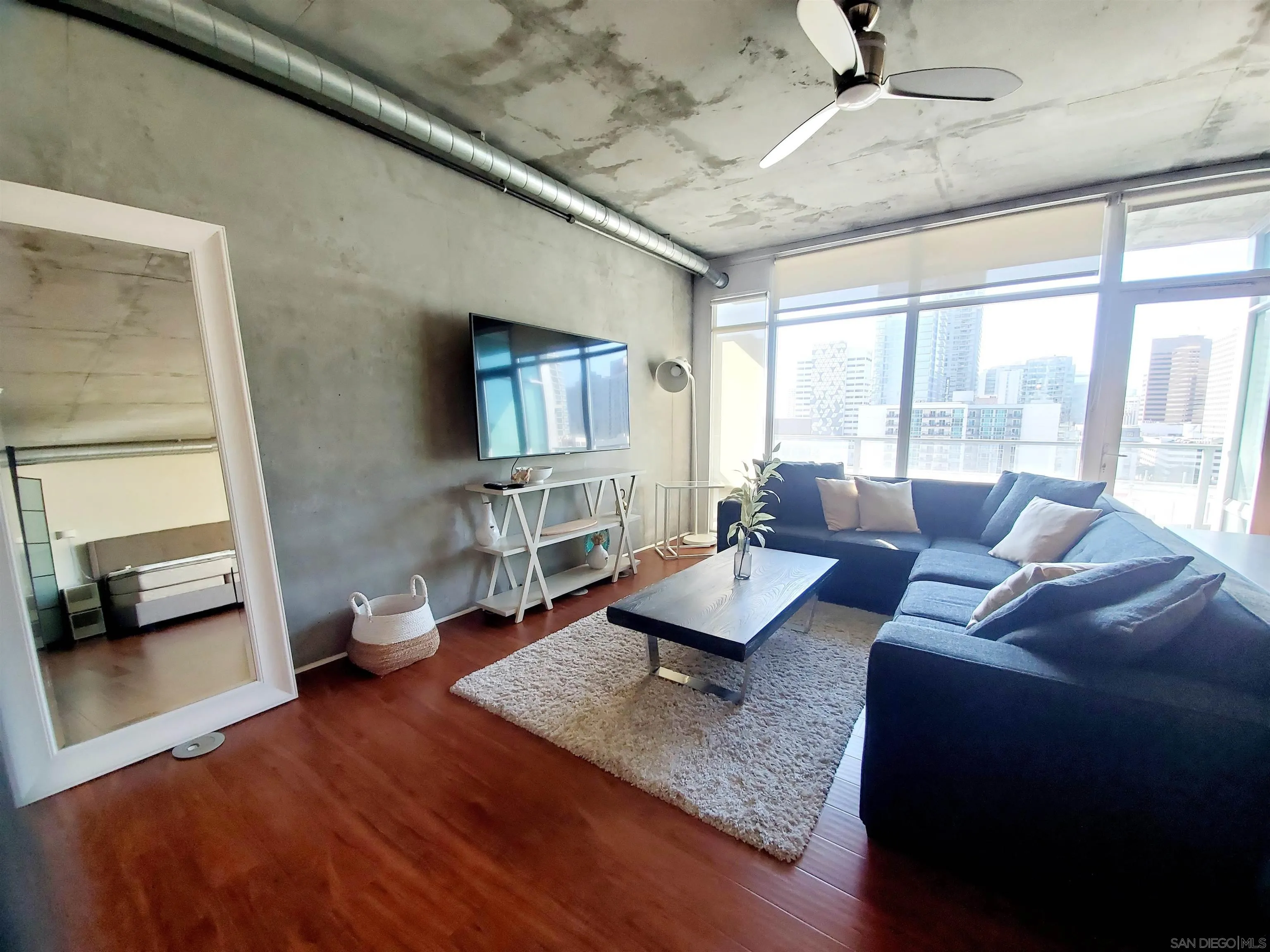 https://cdn.realtyfeed.com/cdn/127/260002894/0ee5940703cd9b15c6a1d10f890bdef9.webp
