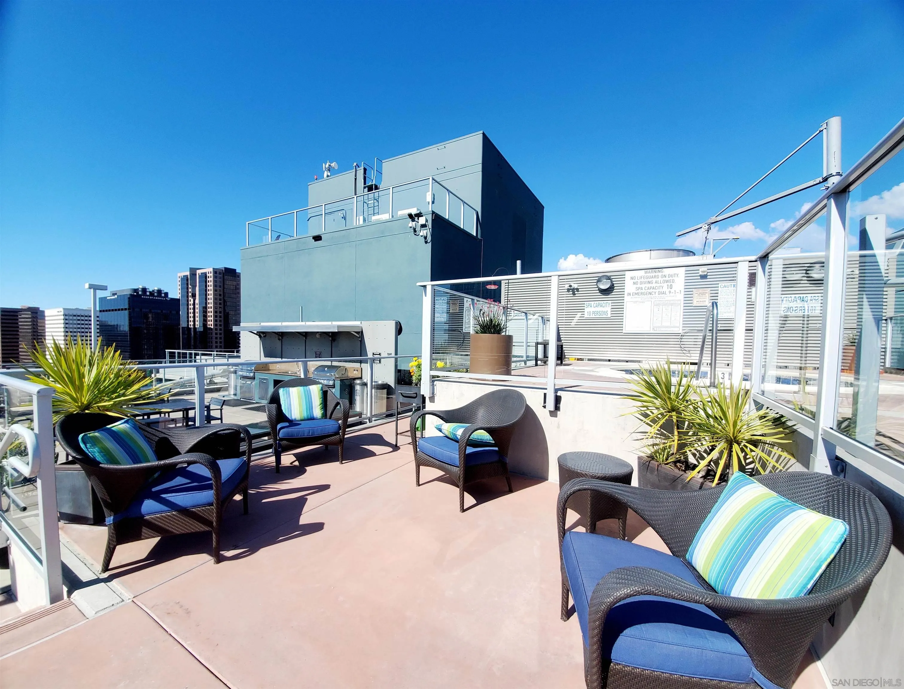 https://cdn.realtyfeed.com/cdn/127/260002894/98bd998e8cbe382f6181c6d1e795c7c0.webp