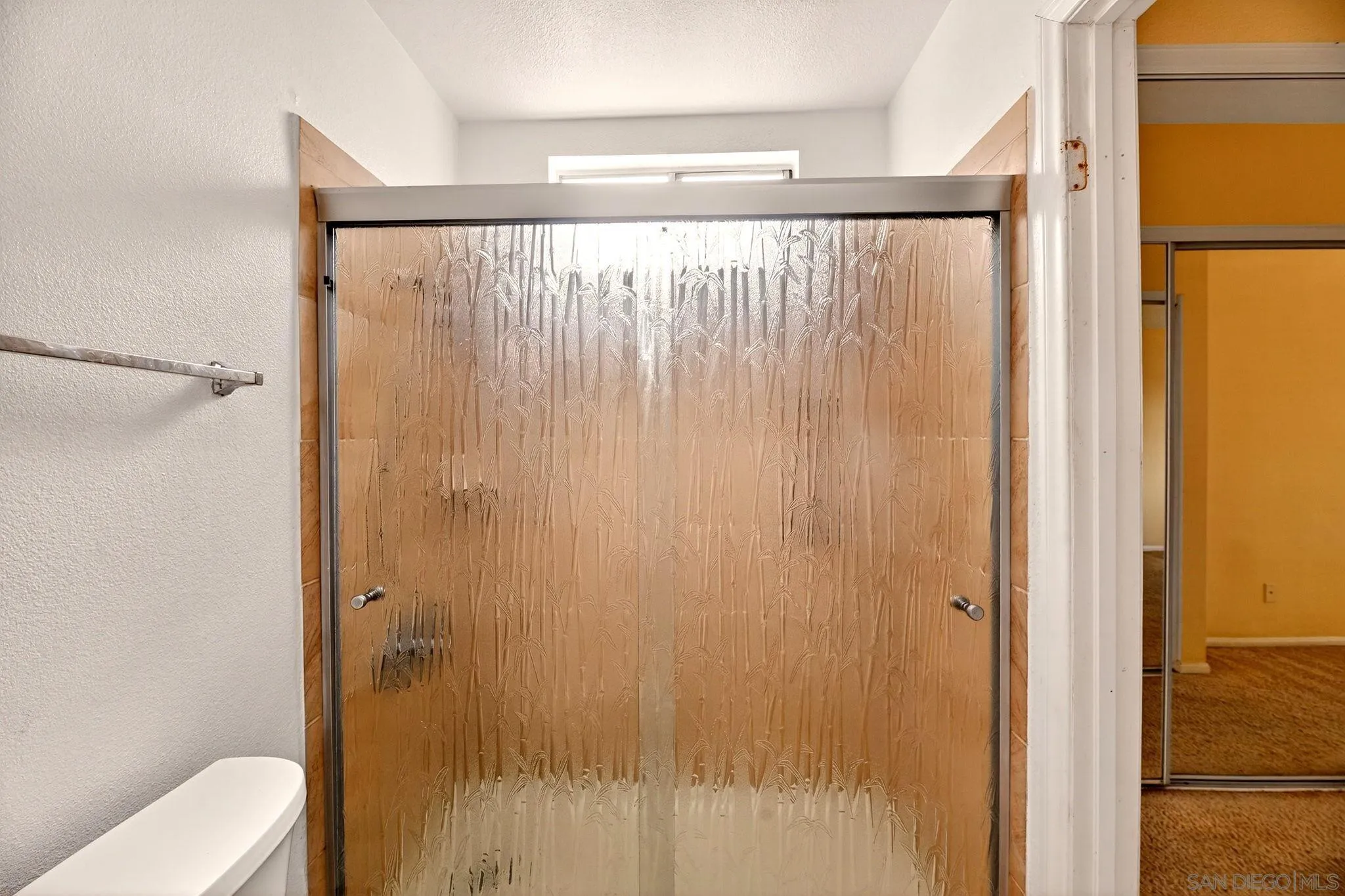https://cdn.realtyfeed.com/cdn/127/260002908/37520c64315e81fc7244d5d6c3f14e6f.webp