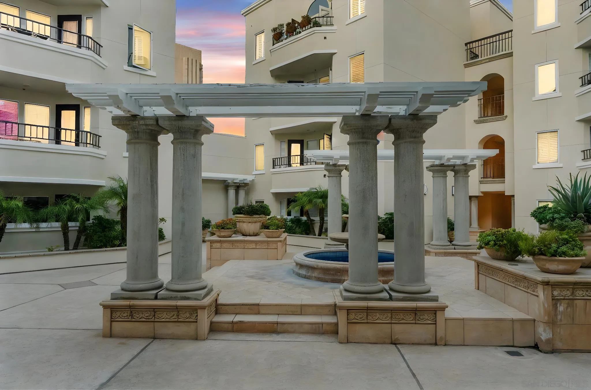 https://cdn.realtyfeed.com/cdn/127/260002909/eda72b66fd7331296f7a015b98201c06.webp