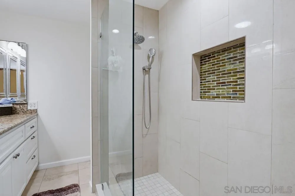 Photo #18: 260002912 Listing: Photo #18