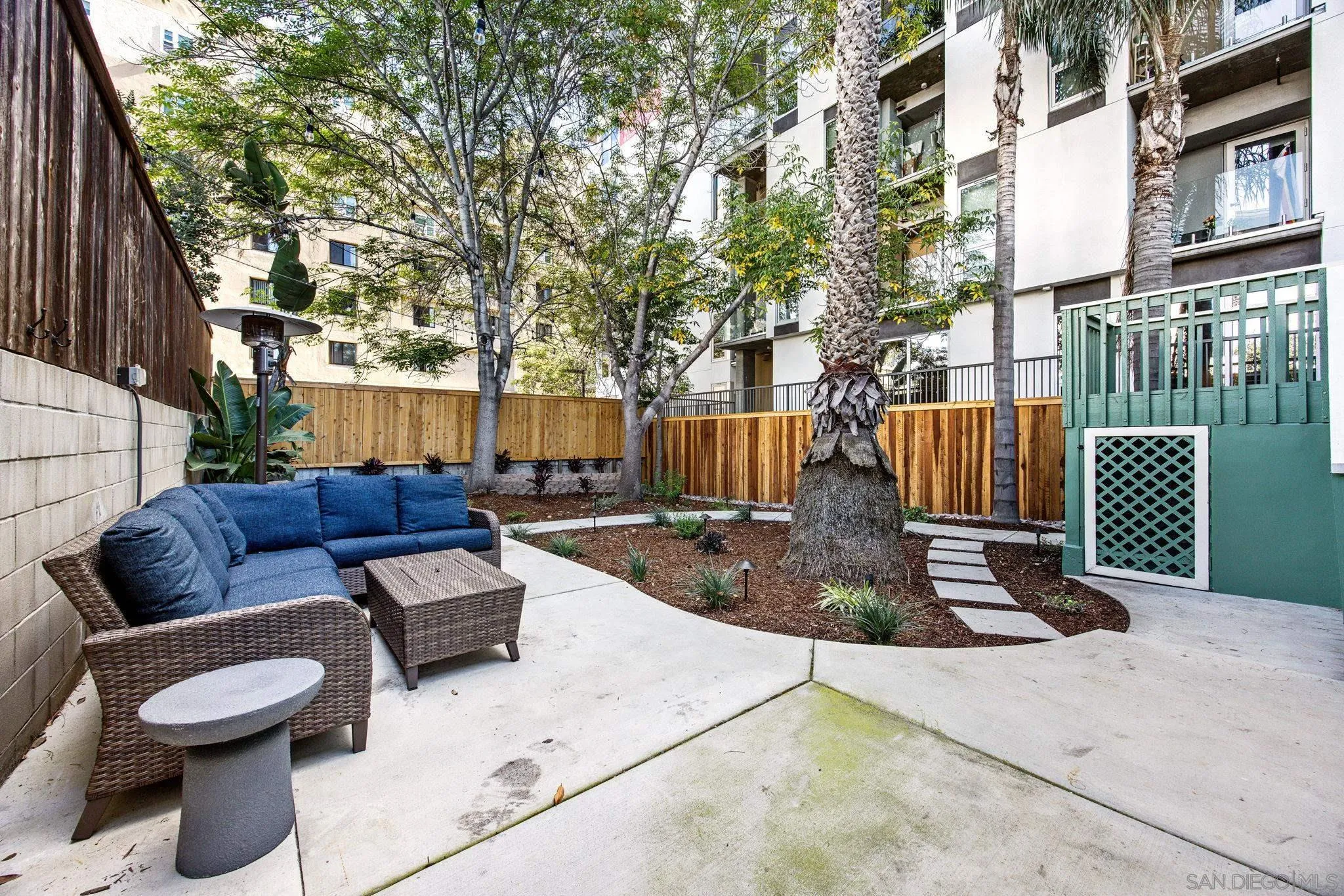 https://cdn.realtyfeed.com/cdn/127/260002914/736c3ca0d3ac0ab5dd516891f383527a.webp