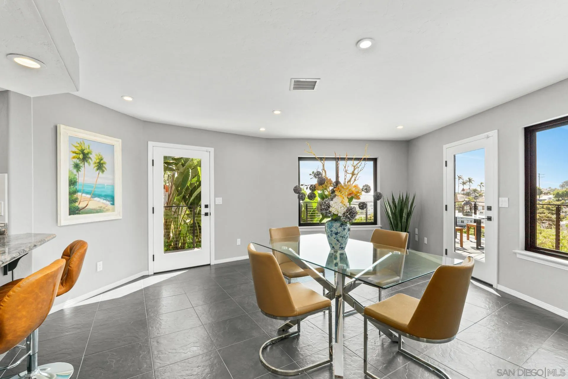 https://cdn.realtyfeed.com/cdn/127/260002916/1570f1c9d23d2bf25210334aad1f3006.webp