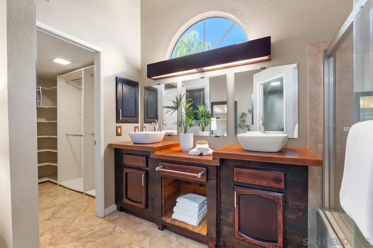 https://cdn.realtyfeed.com/cdn/127/260002925/d45d1dd770b1219b747d4d816ce86344.webp