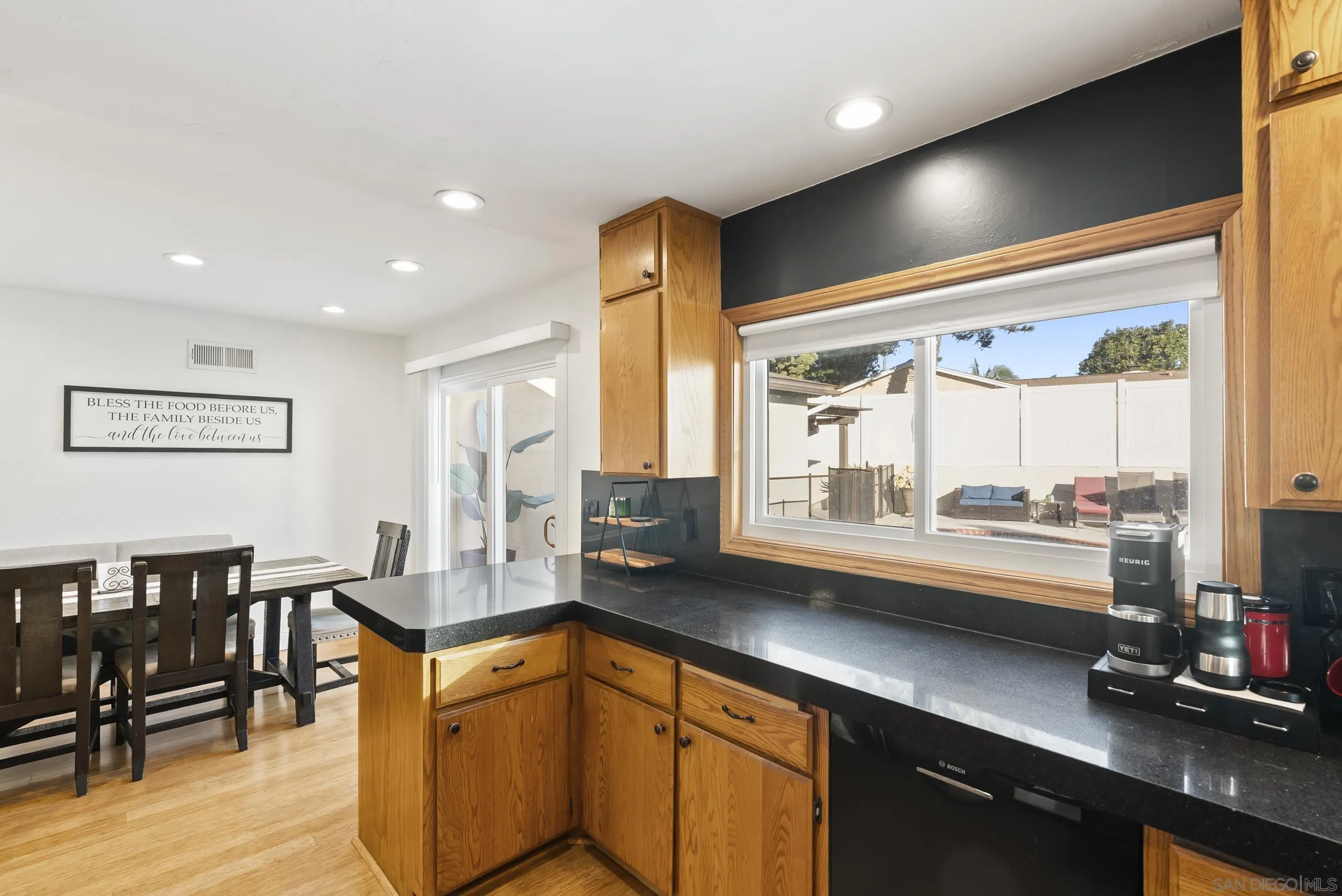 https://cdn.realtyfeed.com/cdn/127/260002930/17176634d55b28641a6c990204c7095a.webp