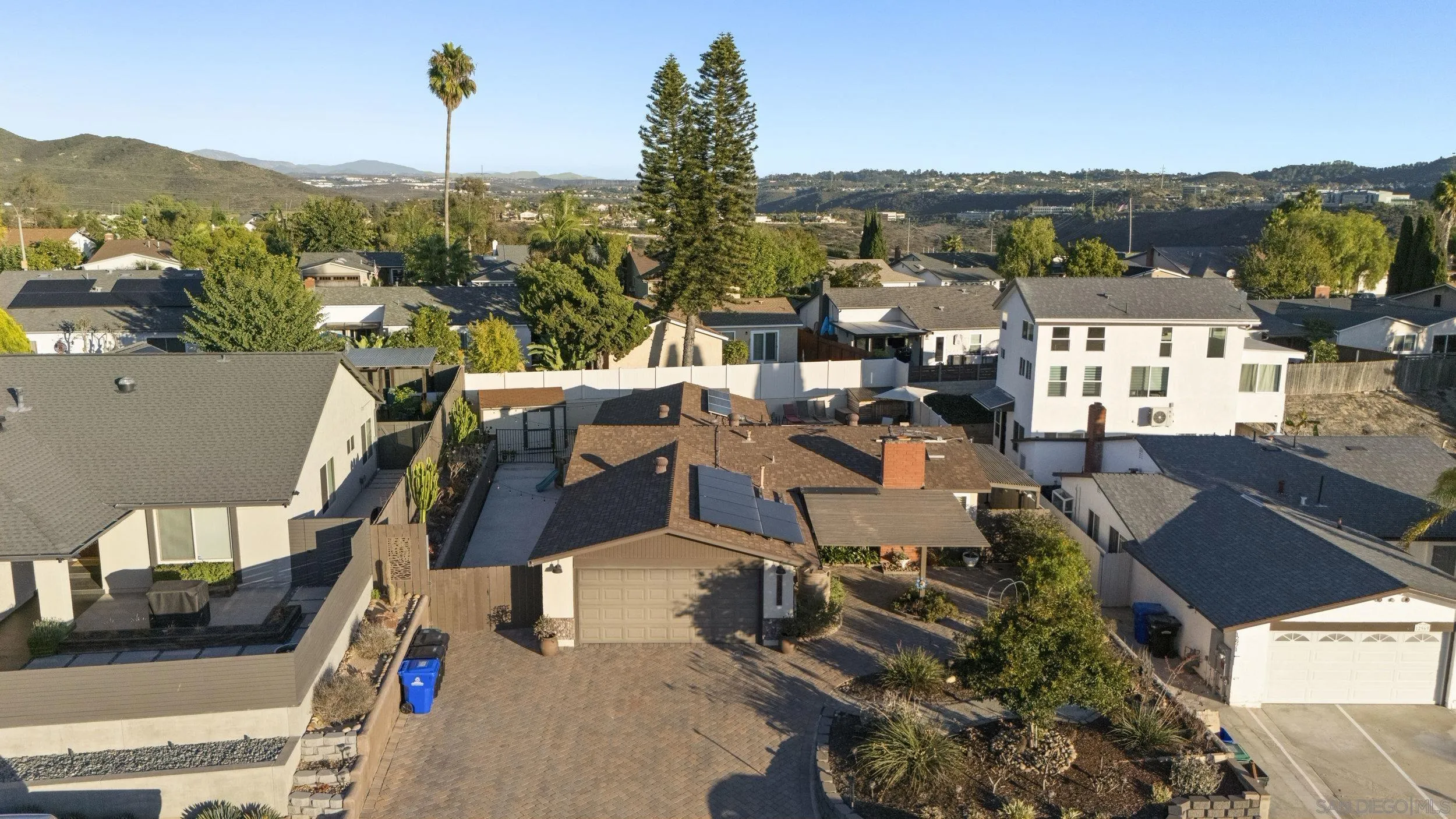 https://cdn.realtyfeed.com/cdn/127/260002930/2811255b6e289cd4be267b93d0f827a3.webp