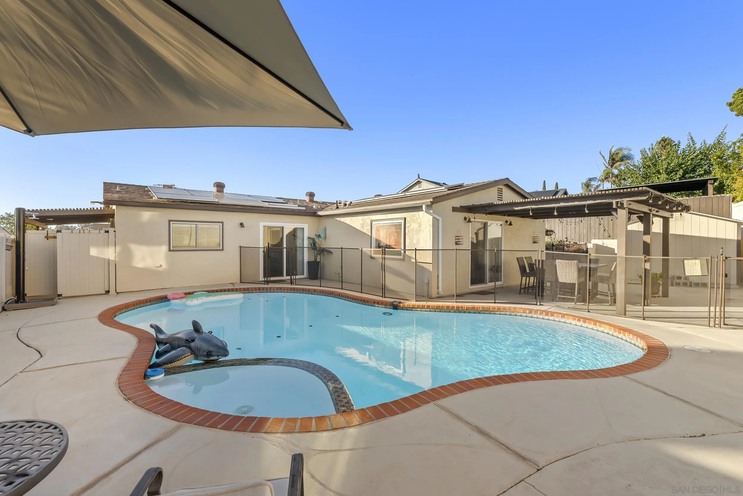 https://cdn.realtyfeed.com/cdn/127/260002930/94091c826771c04815854d35d18365c7.webp