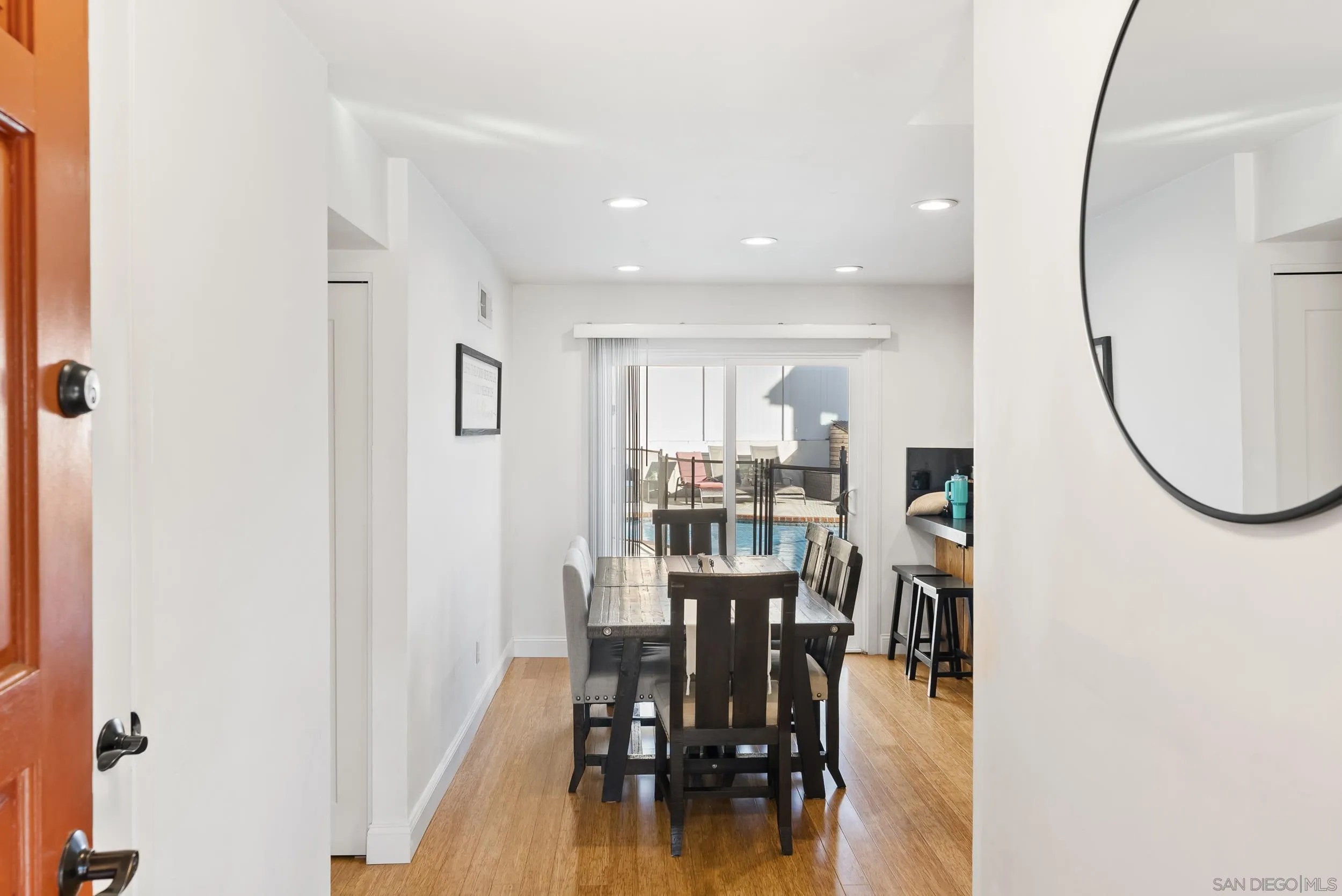 https://cdn.realtyfeed.com/cdn/127/260002930/f526973a25c5f42da232045e346f844d.webp