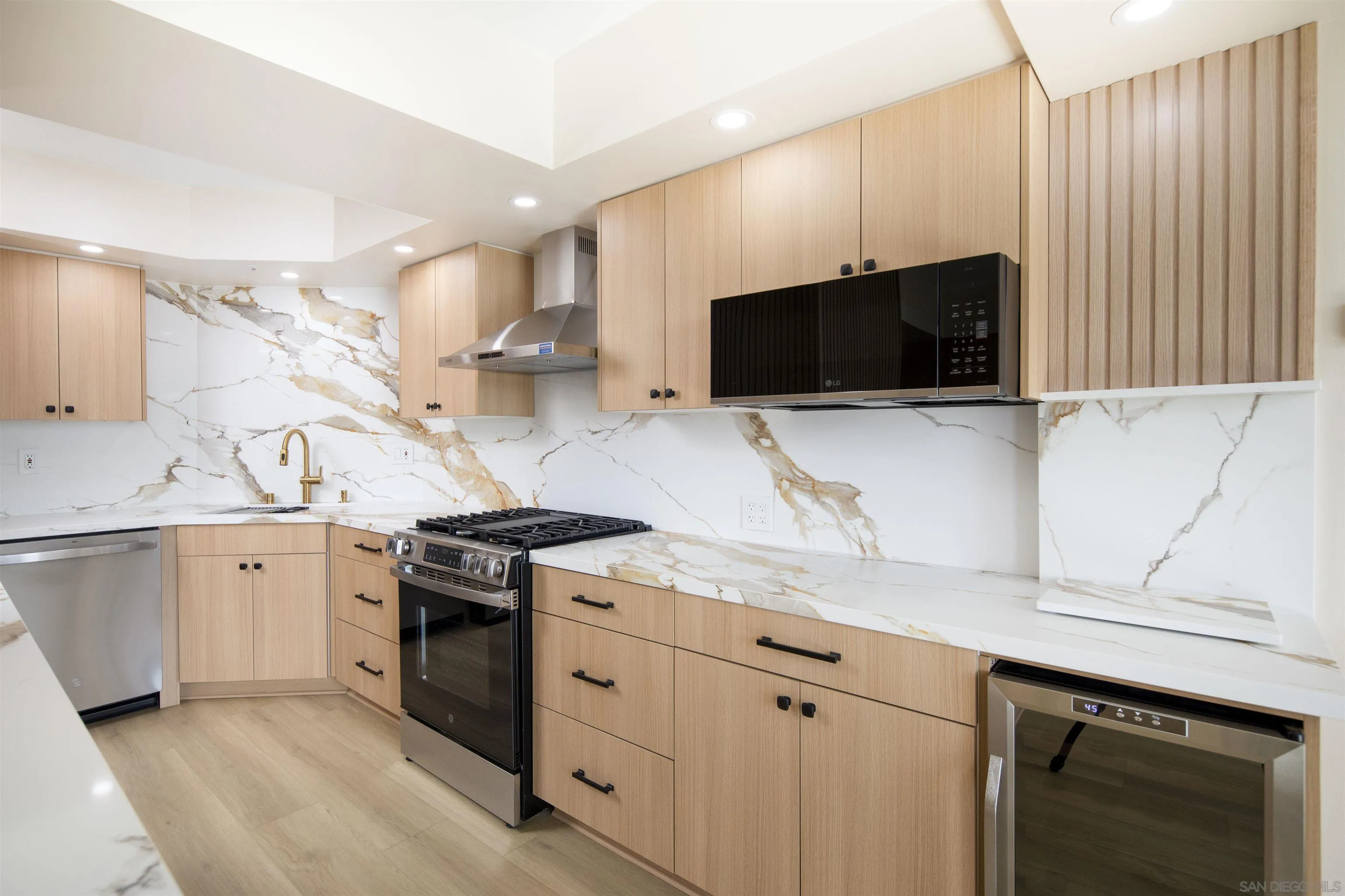 Photo #18: 260002931 Listing: Photo #18