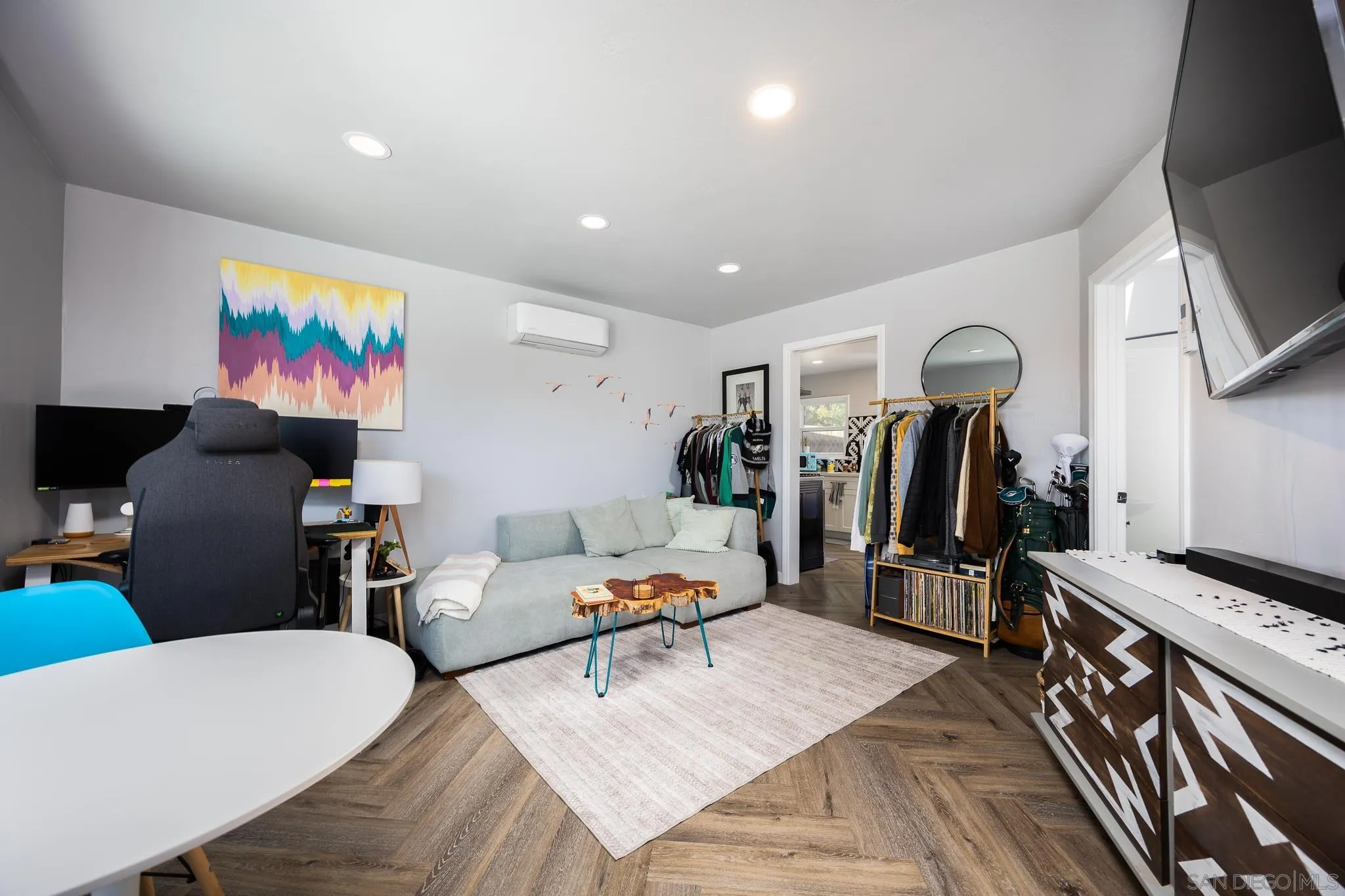 https://cdn.realtyfeed.com/cdn/127/260002932/3e74191e2a2d269c7765063a86323bed.webp