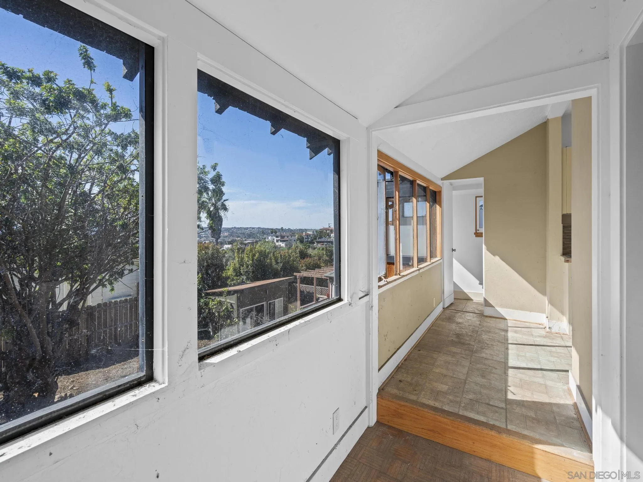 https://cdn.realtyfeed.com/cdn/127/260002934/27fb9a26c044214f916f6abafdd80bf9.webp