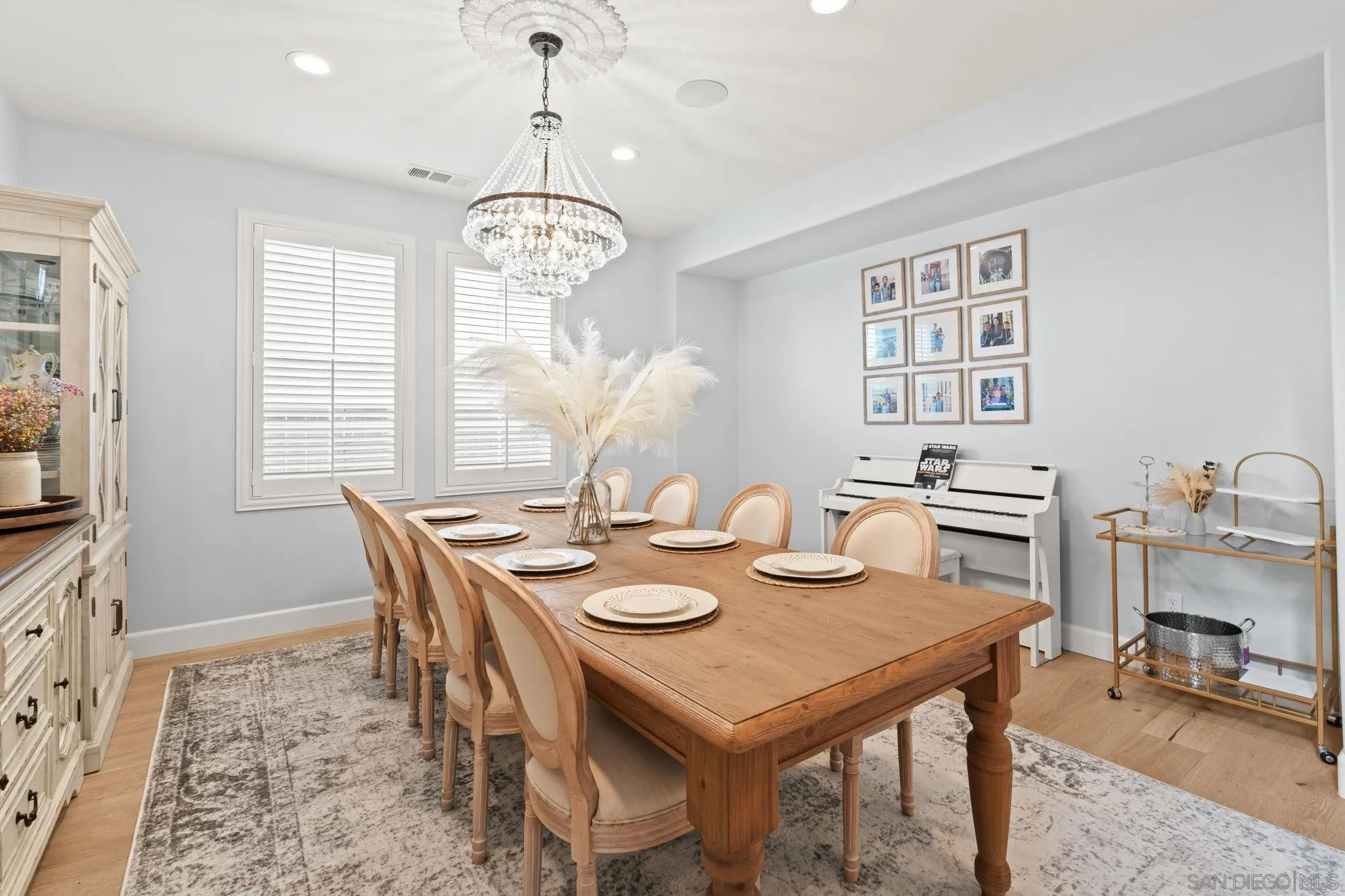 https://cdn.realtyfeed.com/cdn/127/260002935/5aca1117281e3d6c771916a372337bac.webp