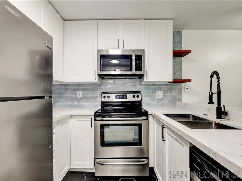 Photo #13: 260002936 Listing: Photo #13