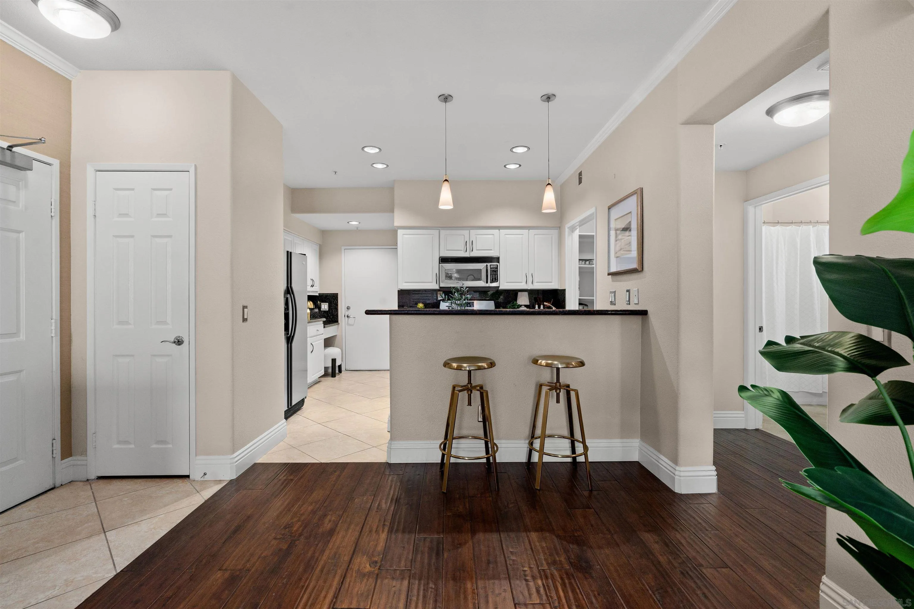 https://cdn.realtyfeed.com/cdn/127/260002937/c9f4787a5721859e4ed84d691b35bd66.webp