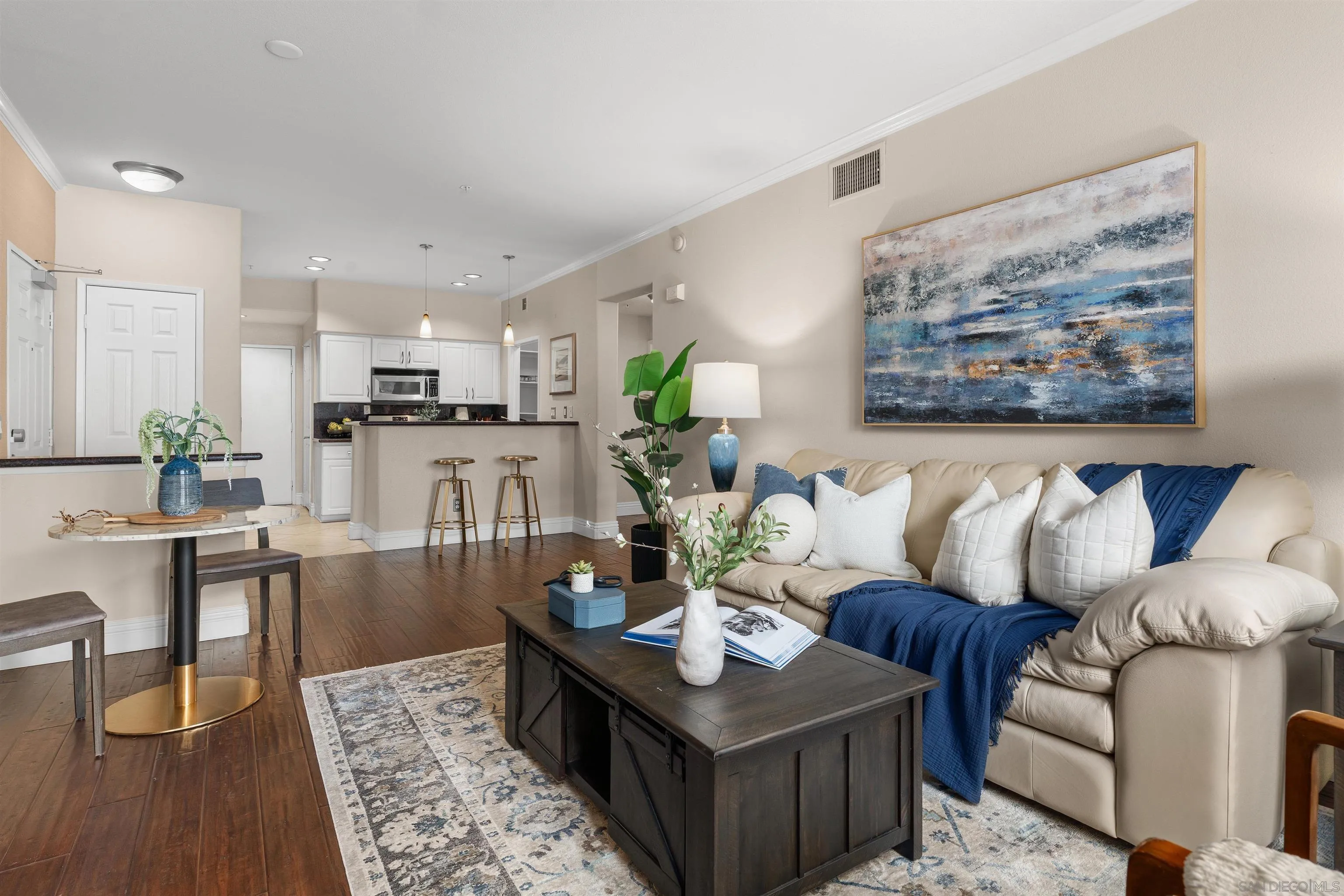 https://cdn.realtyfeed.com/cdn/127/260002937/d0b7df404f676aae7095611f3d828c20.webp