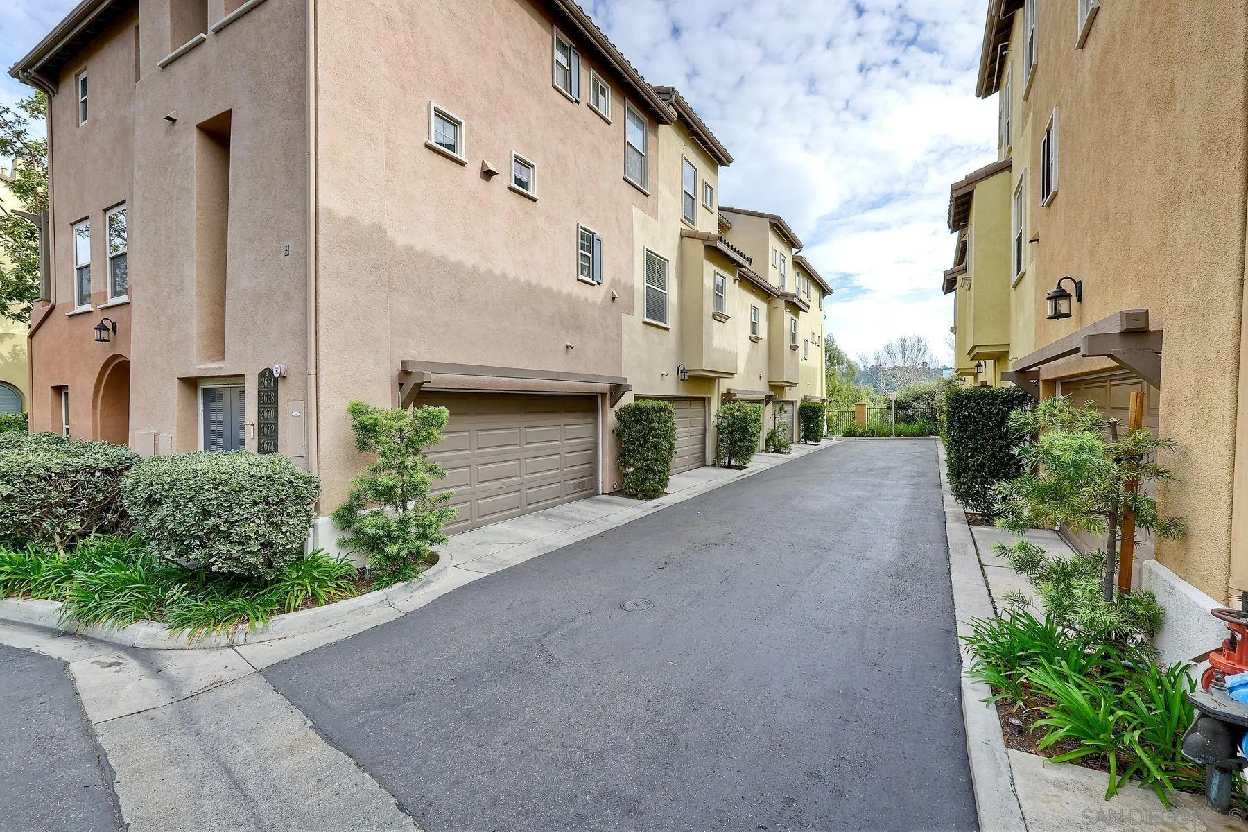 Photo #4: 260002942 Listing: Photo #4