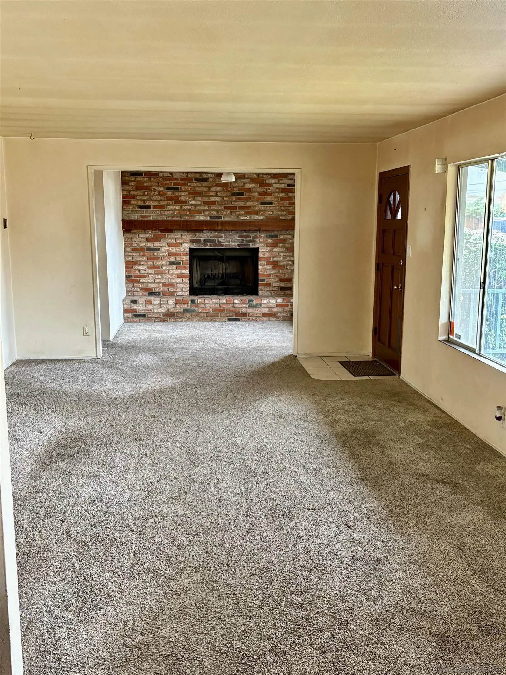 https://cdn.realtyfeed.com/cdn/127/260002946/11204ba0af33daacbd04c79f8f6fdd00.webp