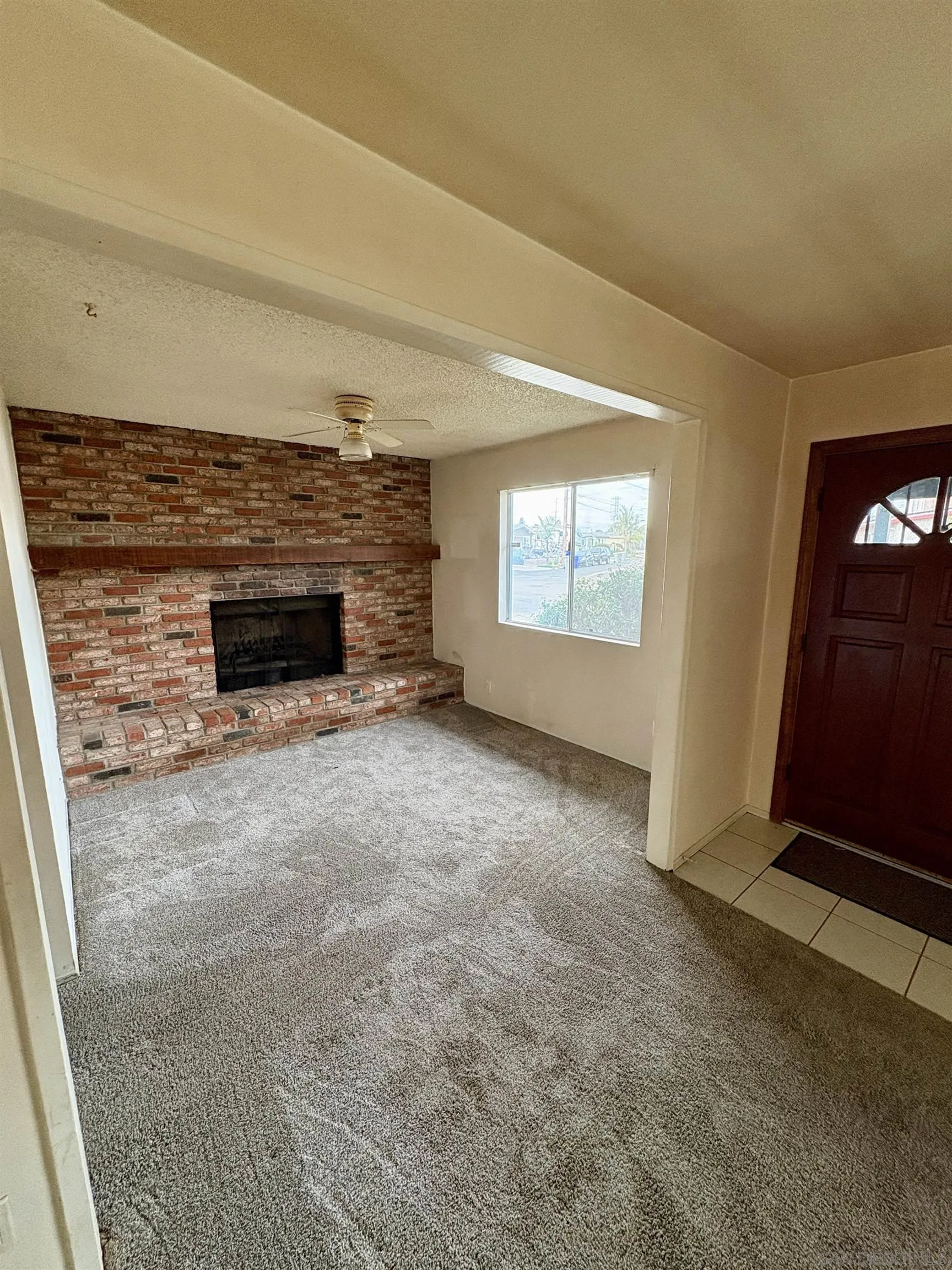 https://cdn.realtyfeed.com/cdn/127/260002946/5c86a82c3df785e0b1a3fb4539e4bb9b.webp