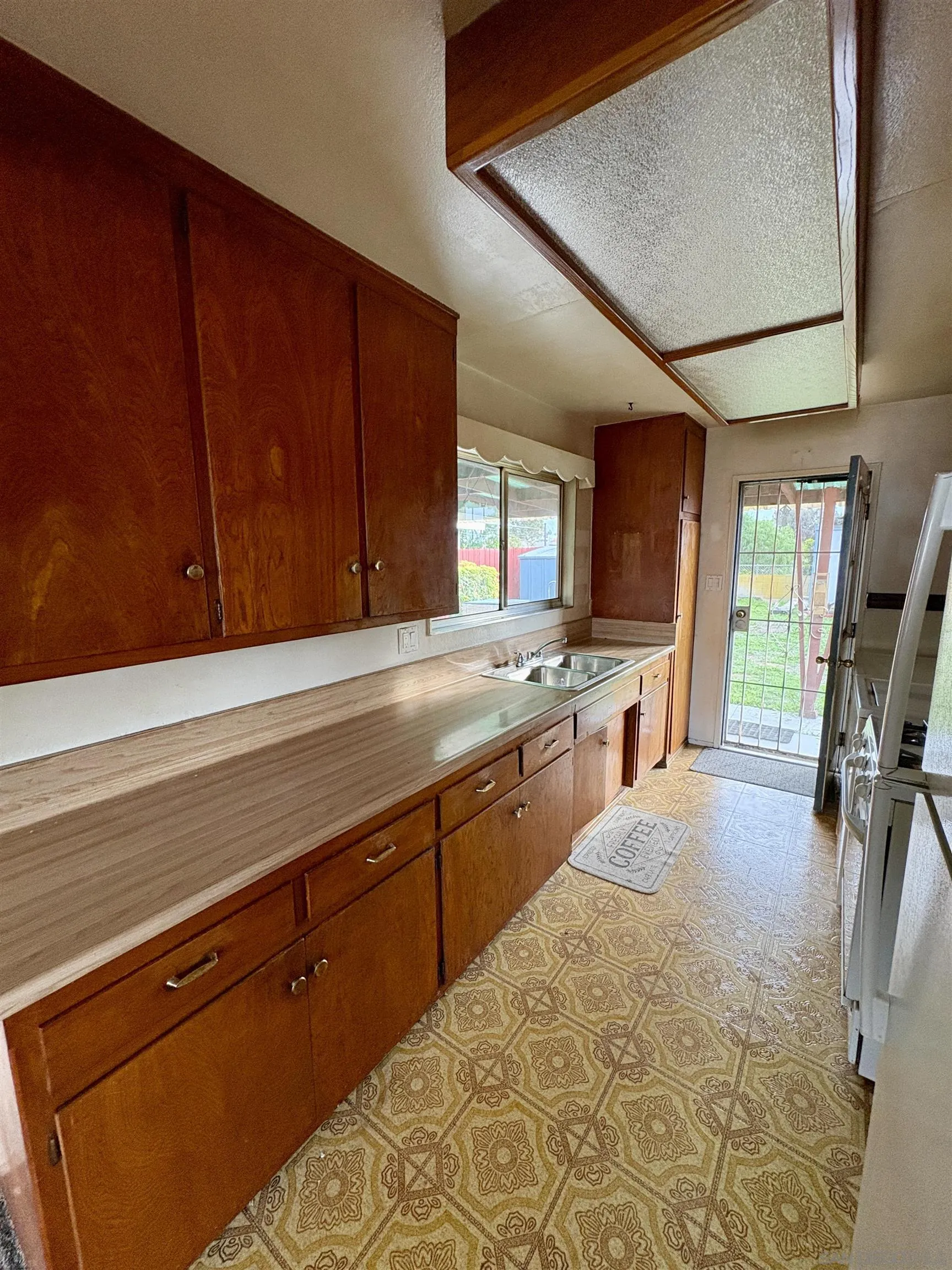 https://cdn.realtyfeed.com/cdn/127/260002946/68008814175b627a8a24c0e374de6dac.webp