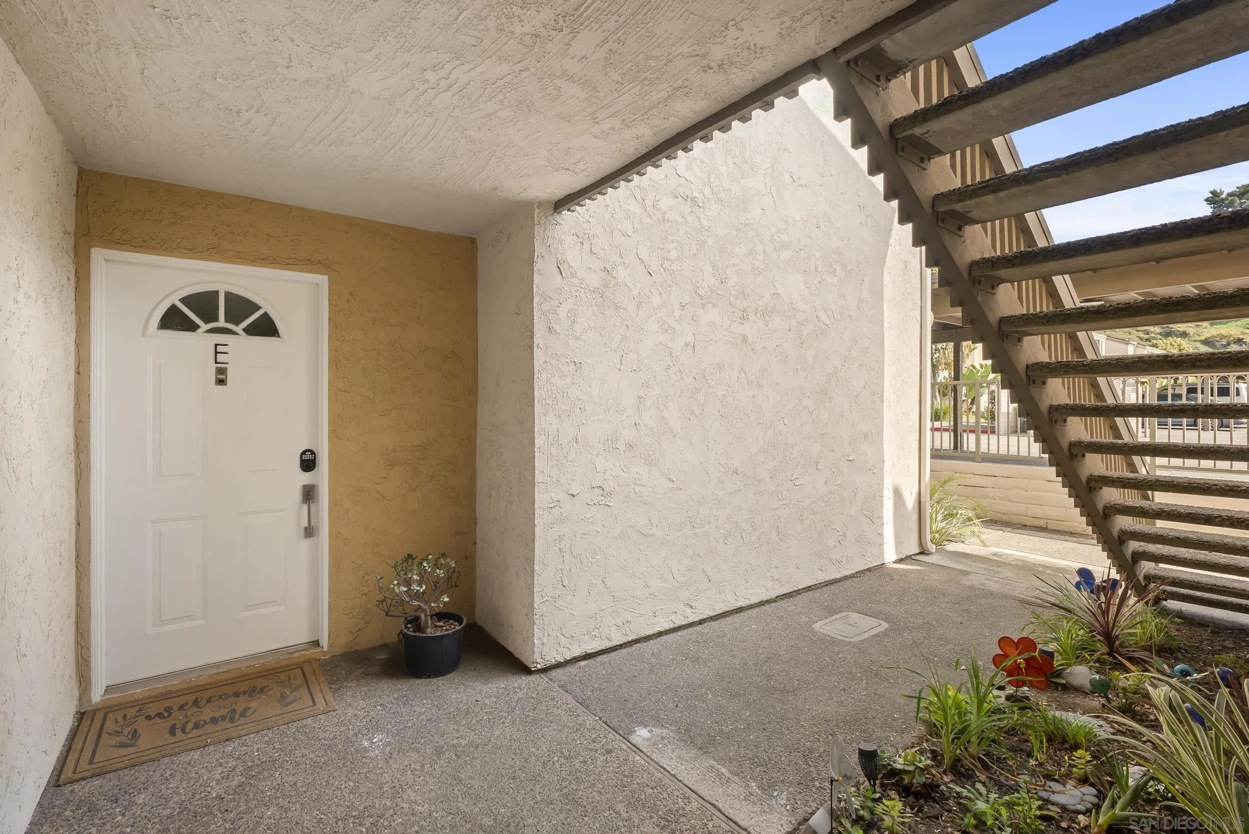 https://cdn.realtyfeed.com/cdn/127/260002947/125382c576e1e3de6371225bffe9d40b.webp