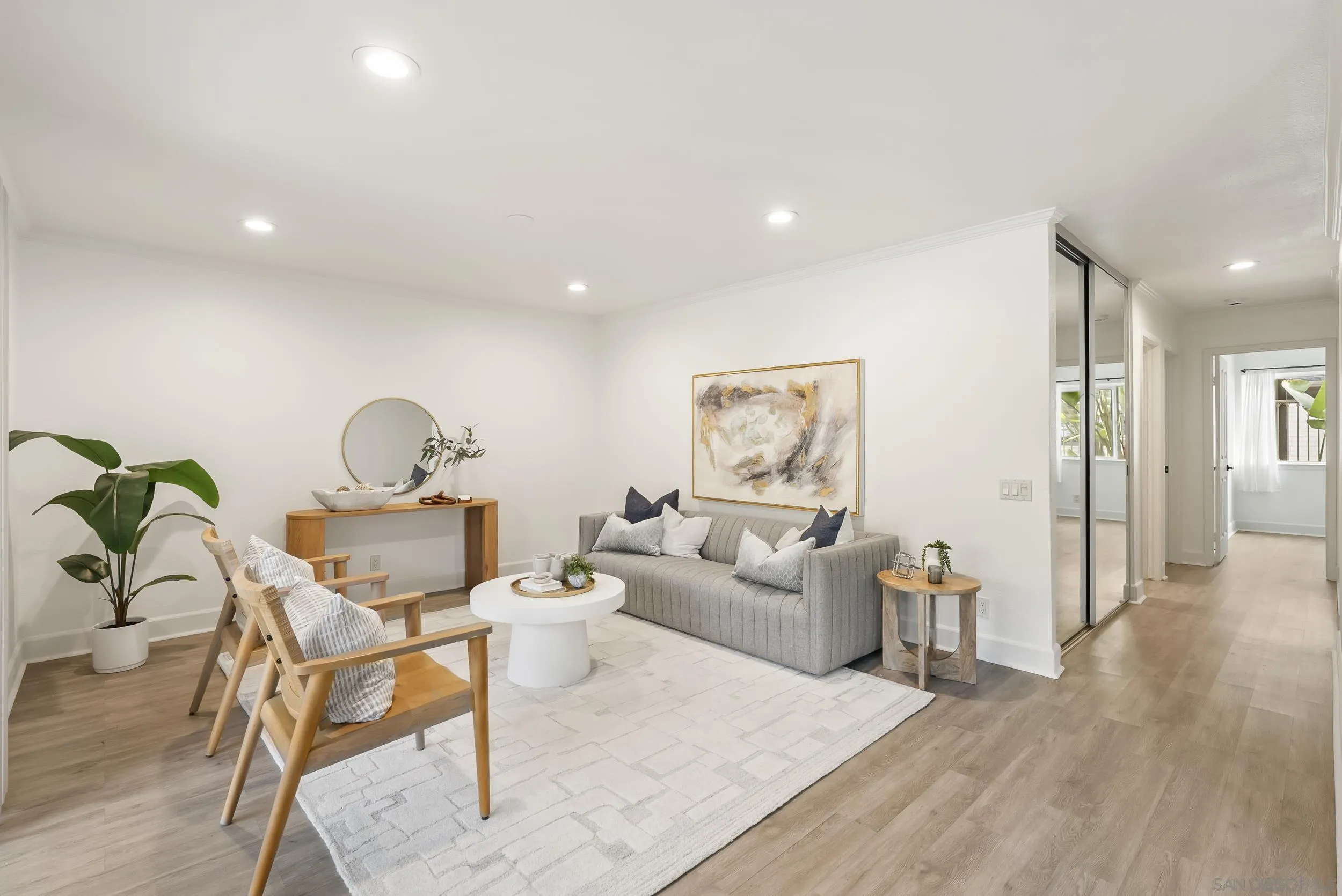 https://cdn.realtyfeed.com/cdn/127/260002947/4f59f2a8187f40f87e0f81b05c18bc17.webp