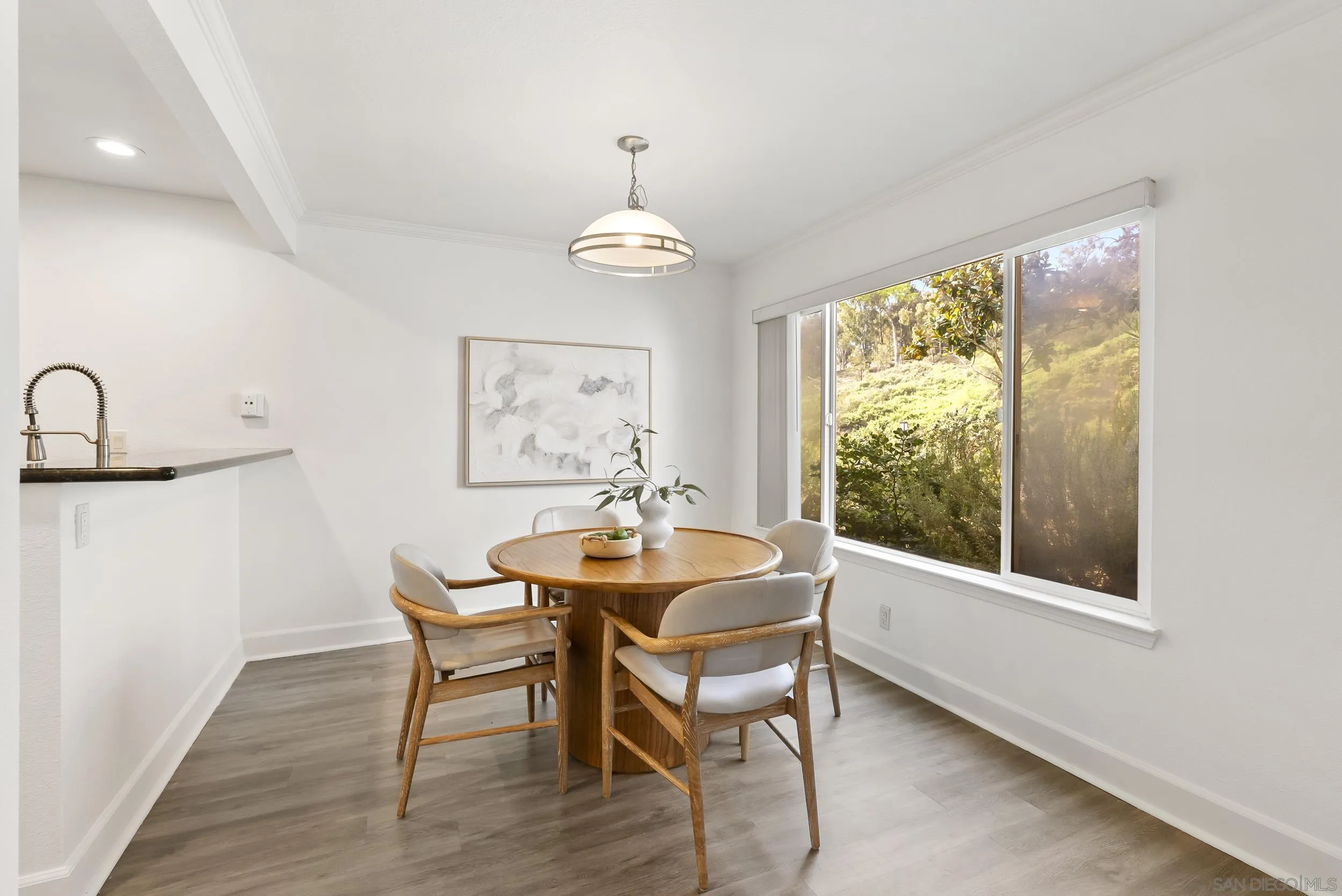 https://cdn.realtyfeed.com/cdn/127/260002947/631b4993eb31ee99269718c48a8c3c17.webp
