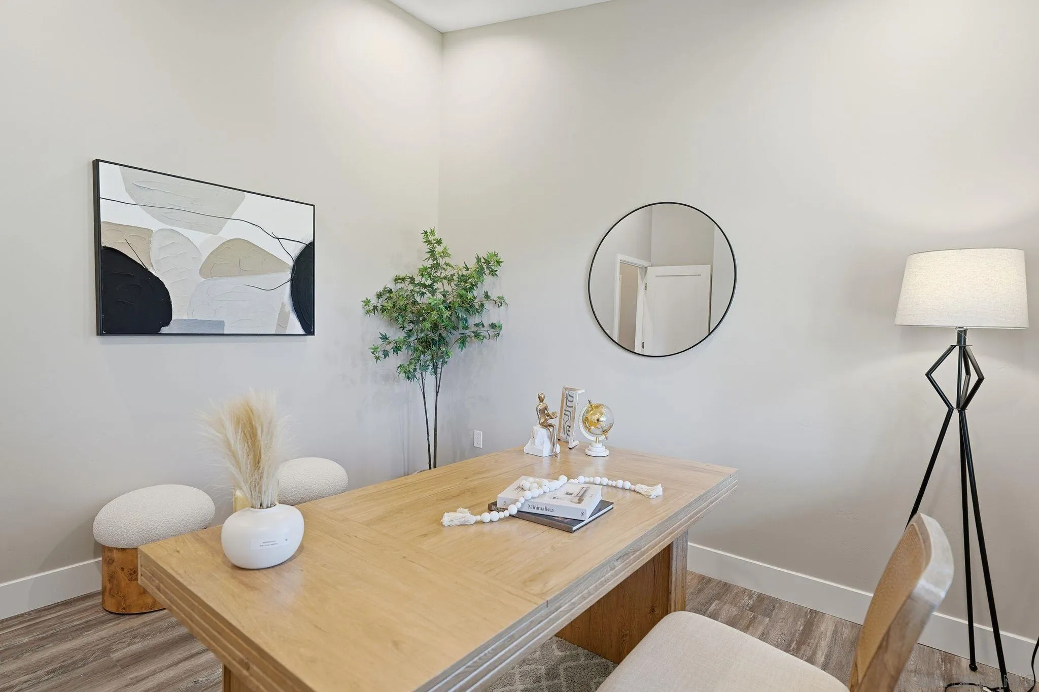 https://cdn.realtyfeed.com/cdn/127/260002949/597804cfeb10ec857d027f36b2727272.webp