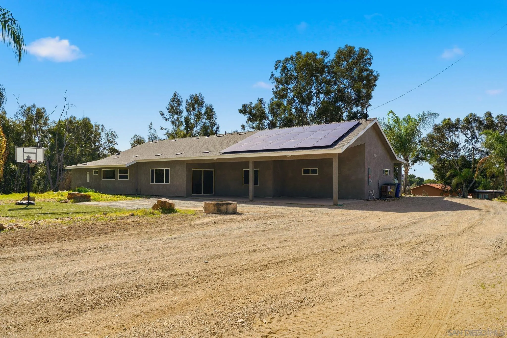 https://cdn.realtyfeed.com/cdn/127/260002949/d0eb3e61bf62f5cf1753f934e819b938.webp