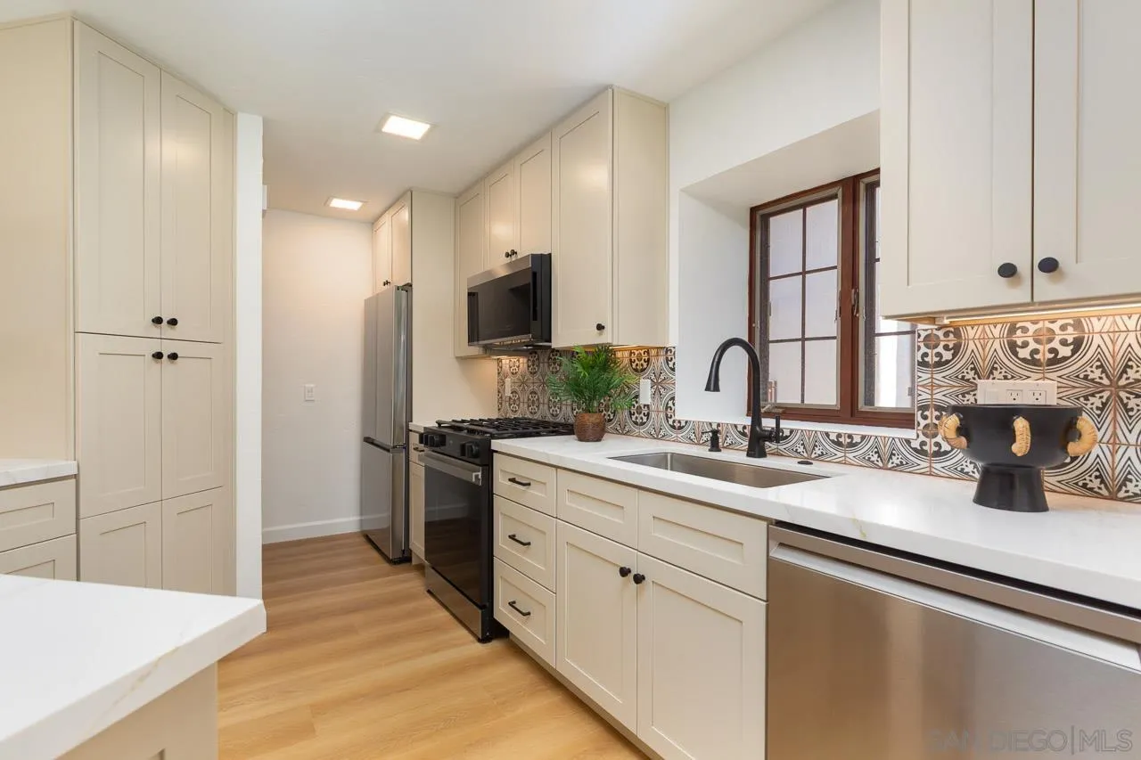 https://cdn.realtyfeed.com/cdn/127/260002951/826ee5080072043acaf3364b8cf972b4.webp