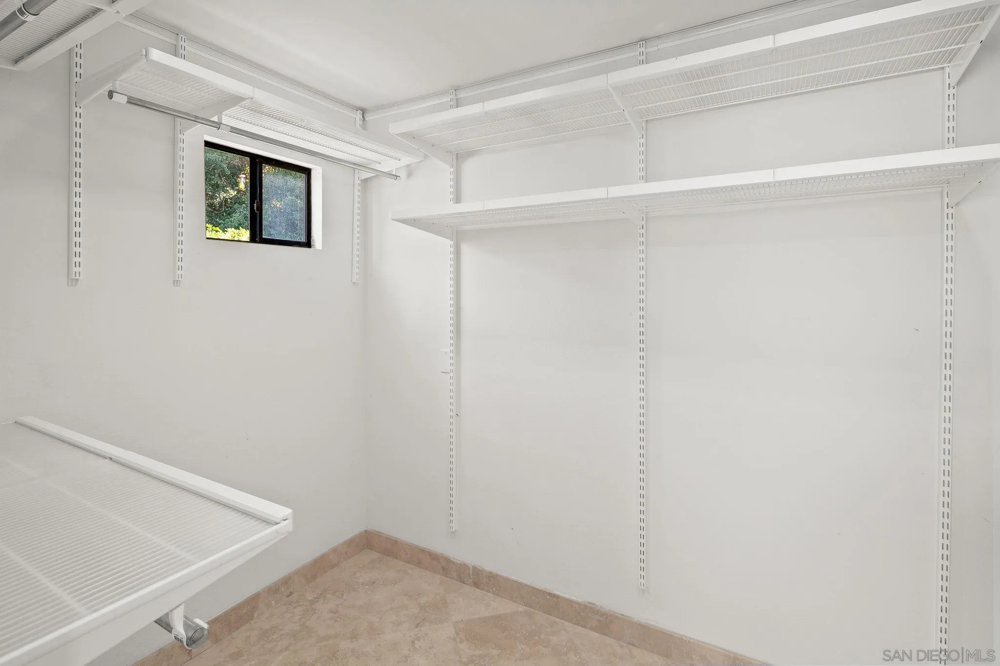 https://cdn.realtyfeed.com/cdn/127/260002953/6473bd9760619991cc92a15ec23454b5.webp