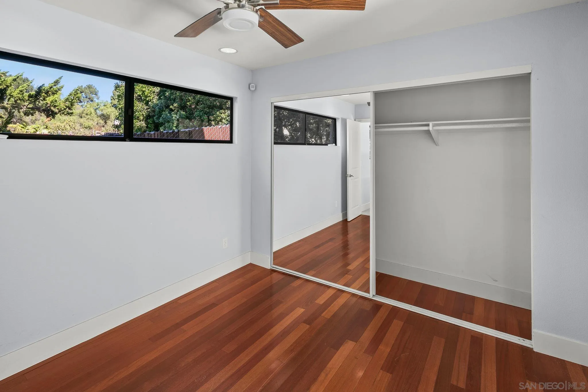 https://cdn.realtyfeed.com/cdn/127/260002953/bed7978f876441f7922238ad6e30dc77.webp