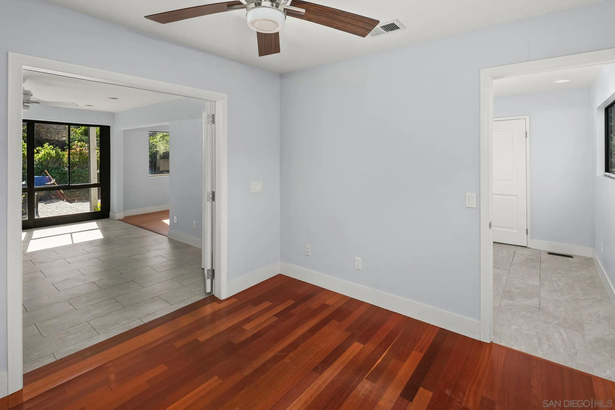 https://cdn.realtyfeed.com/cdn/127/260002953/daf309a142135c5c004de83f63683df4.webp