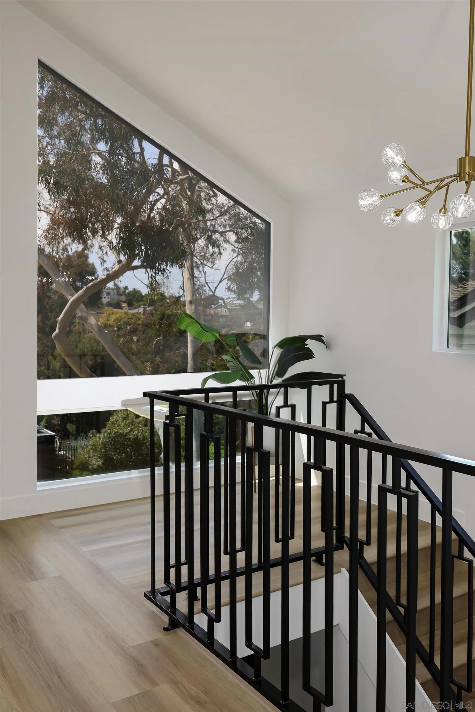 https://cdn.realtyfeed.com/cdn/127/260002954/67750c6e395e1902e1b5bcf7a9c9a1b5.webp