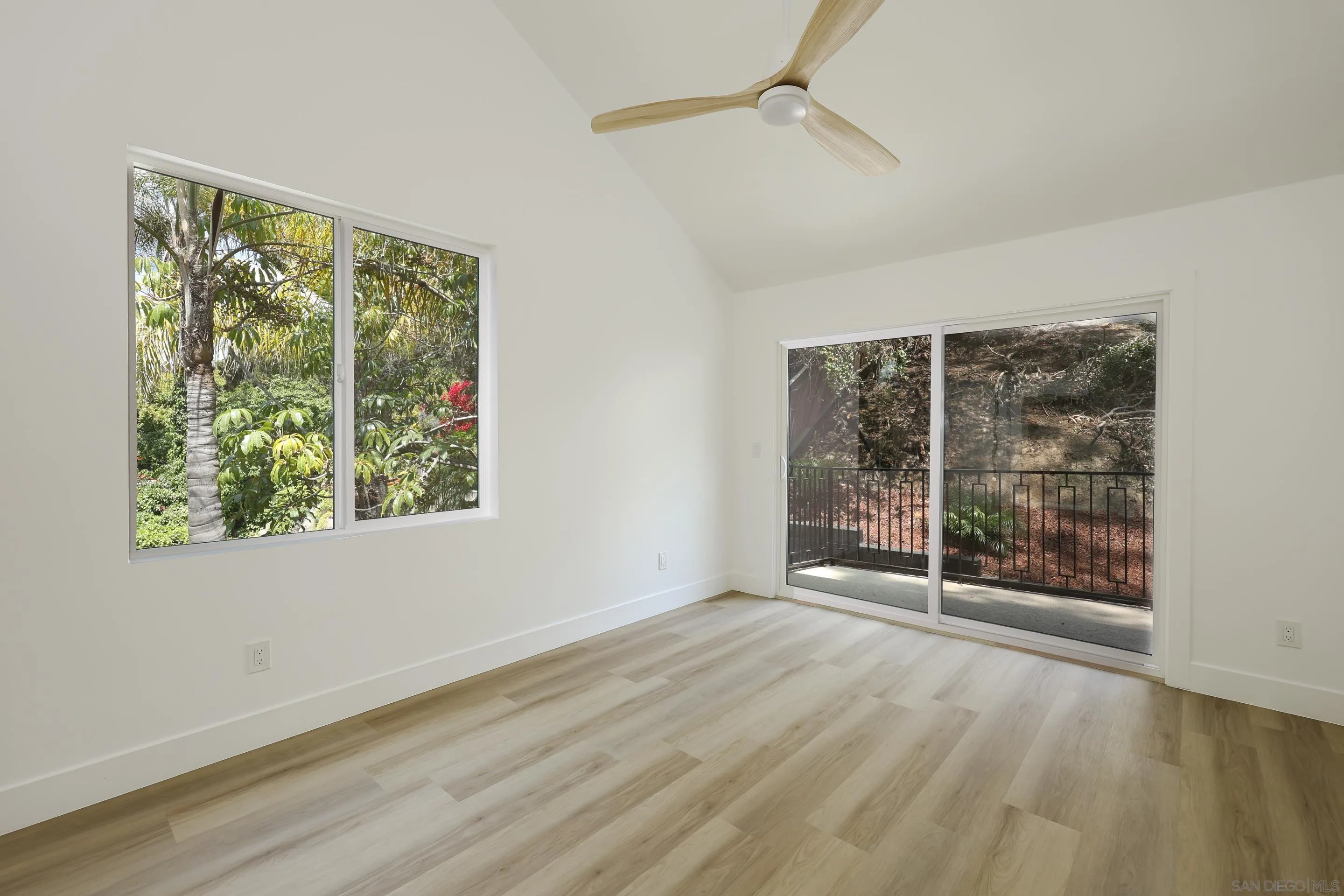 https://cdn.realtyfeed.com/cdn/127/260002954/7f2c91f743232015d9c476d1f0c95370.webp