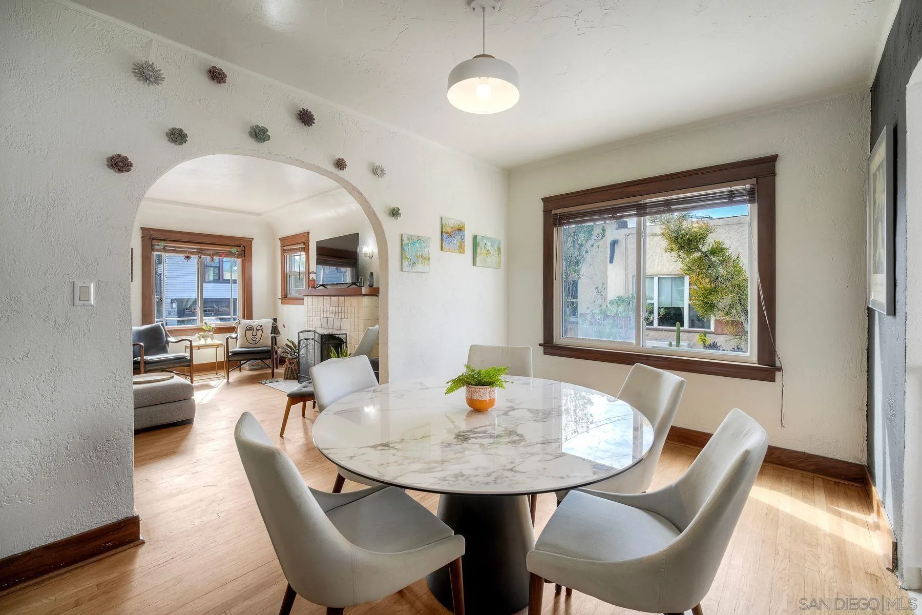 https://cdn.realtyfeed.com/cdn/127/260002959/260fe04778aec1faf0d0eaca92670871.webp