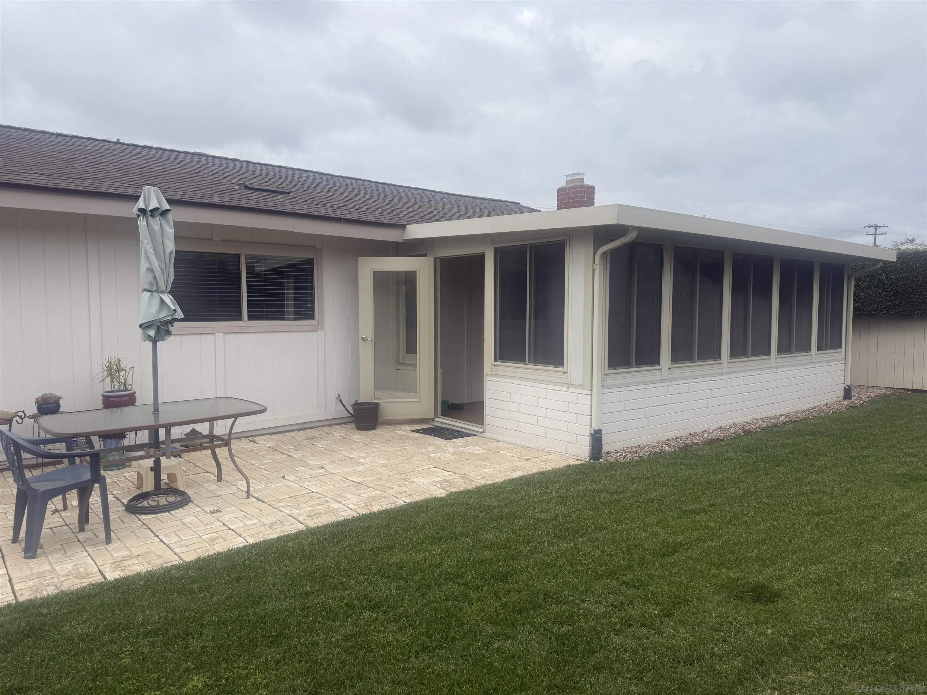 https://cdn.realtyfeed.com/cdn/127/260002962/cb66676407bb7177efde354ab53c6705.webp