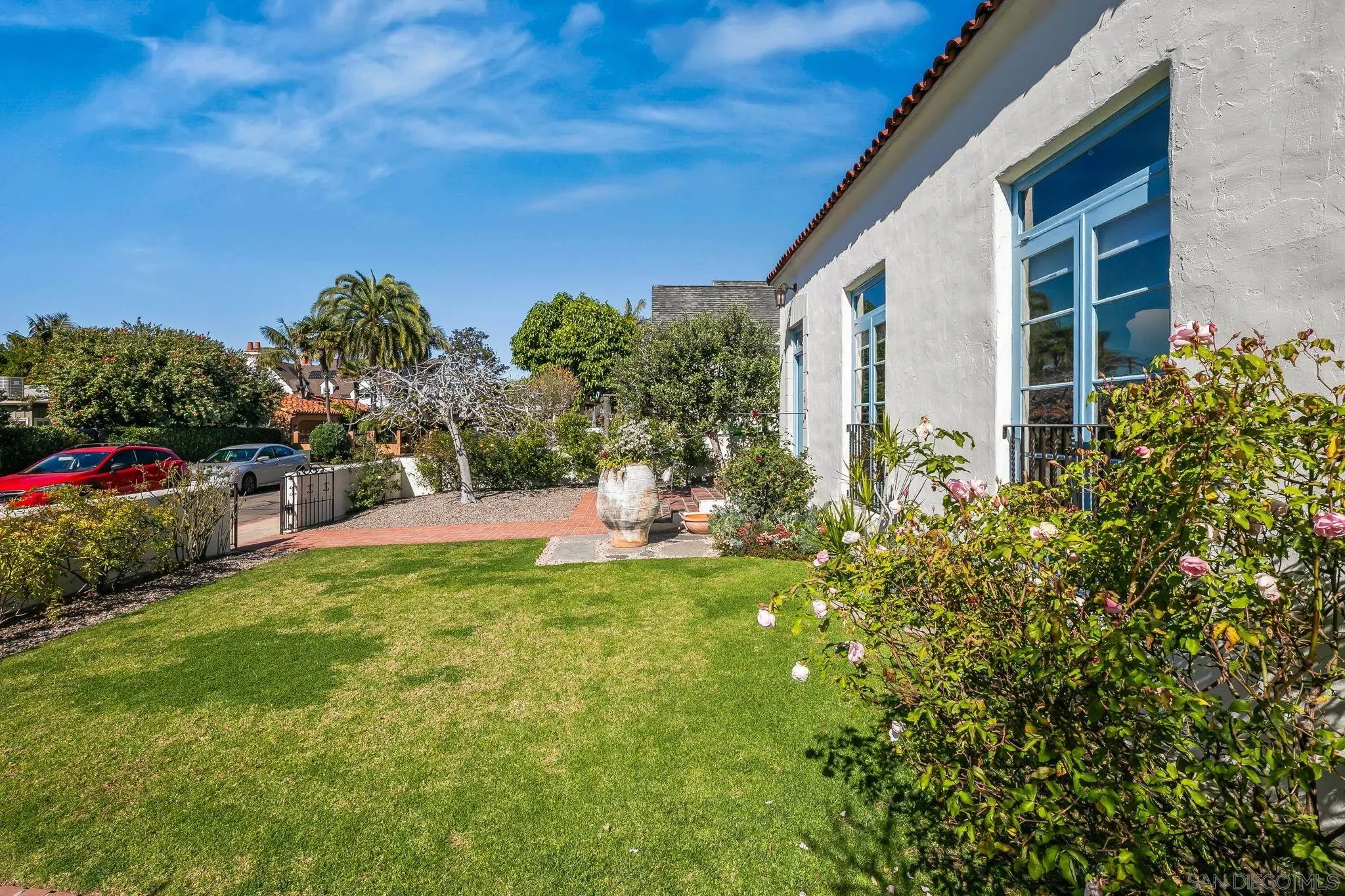 https://cdn.realtyfeed.com/cdn/127/260002975/30325996ceae473f345b08d6c224e11d.webp