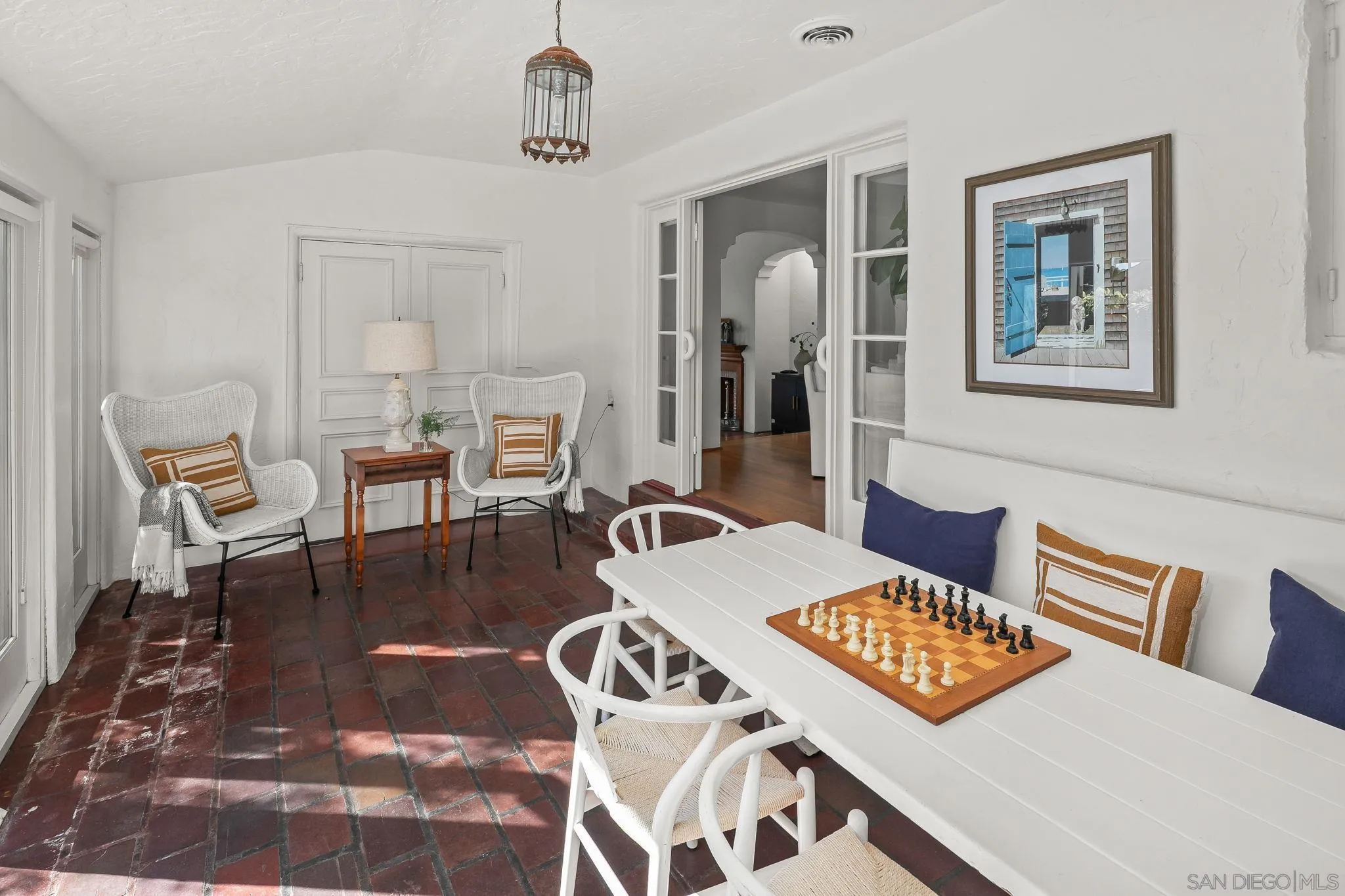 https://cdn.realtyfeed.com/cdn/127/260002975/dd8d6aabfe0beb20fc31c7a47d424814.webp
