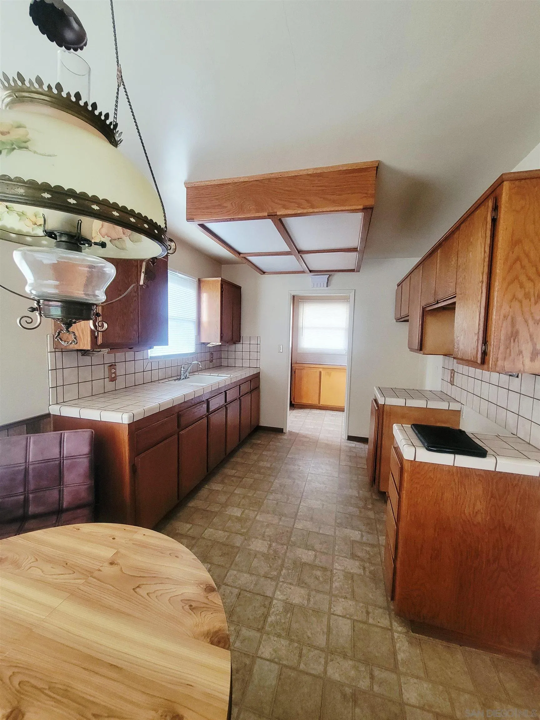 https://cdn.realtyfeed.com/cdn/127/260002977/cf493452f35b7891974a851d3f4dab58.webp