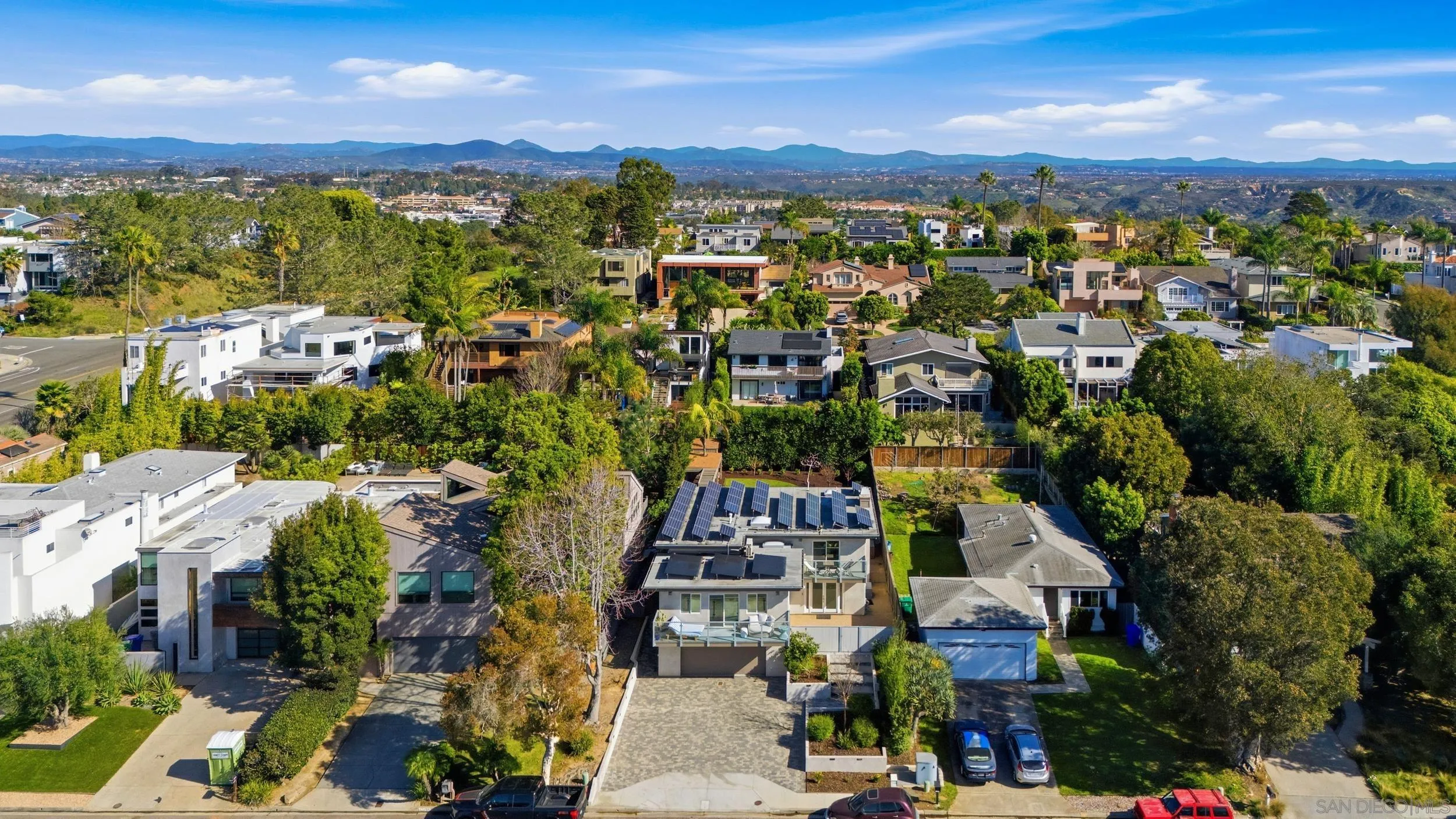 https://cdn.realtyfeed.com/cdn/127/260002978/f6d90b6580455ad9757d2523870cd9ce.webp