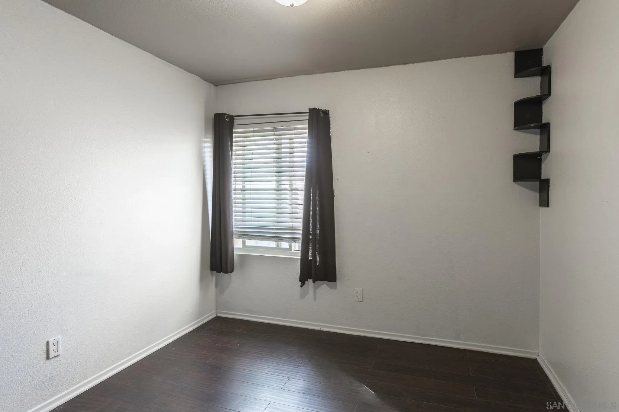 Photo #15: 260002980 Listing: Photo #15