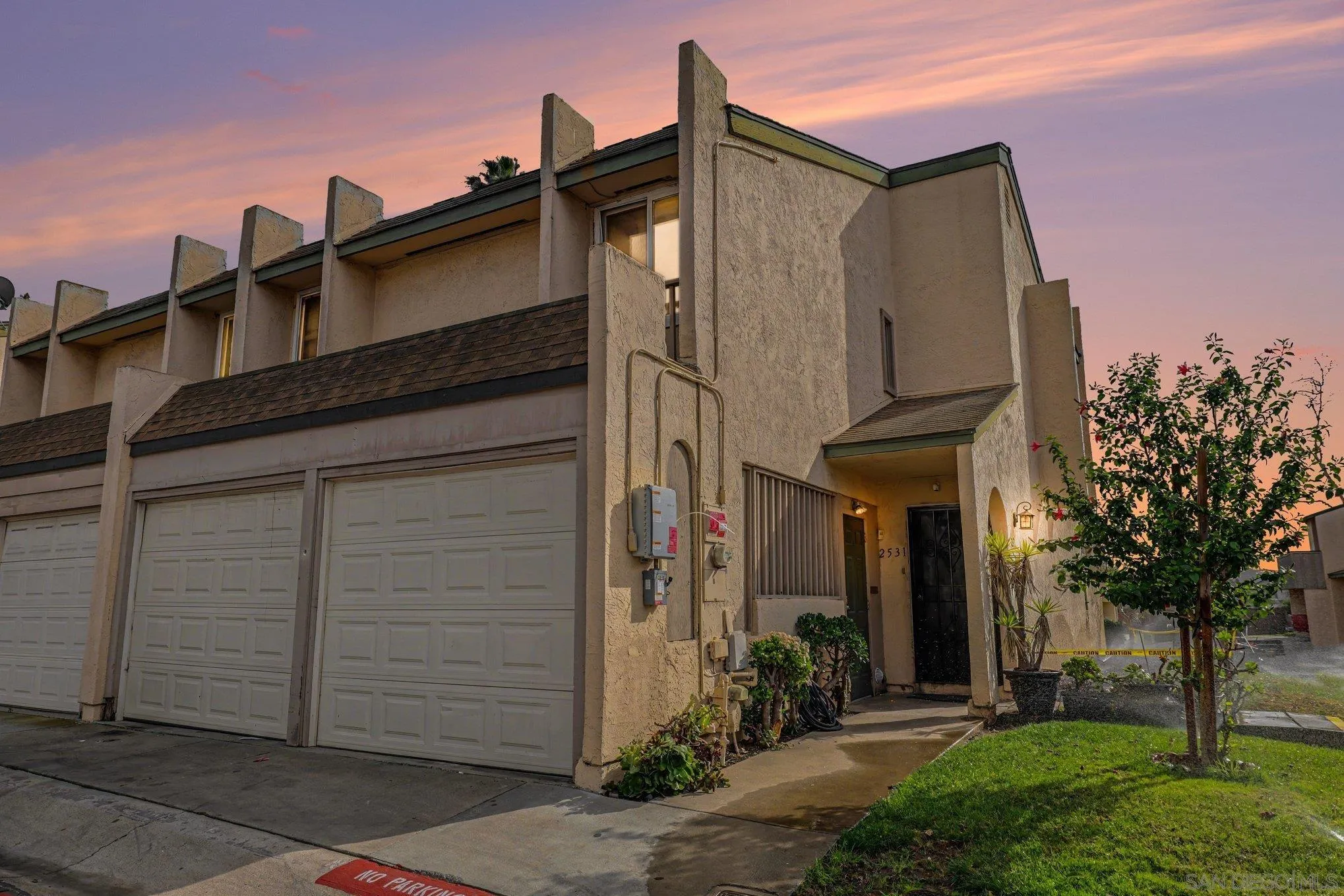 Photo #1: 260002980 Listing: Photo #1
