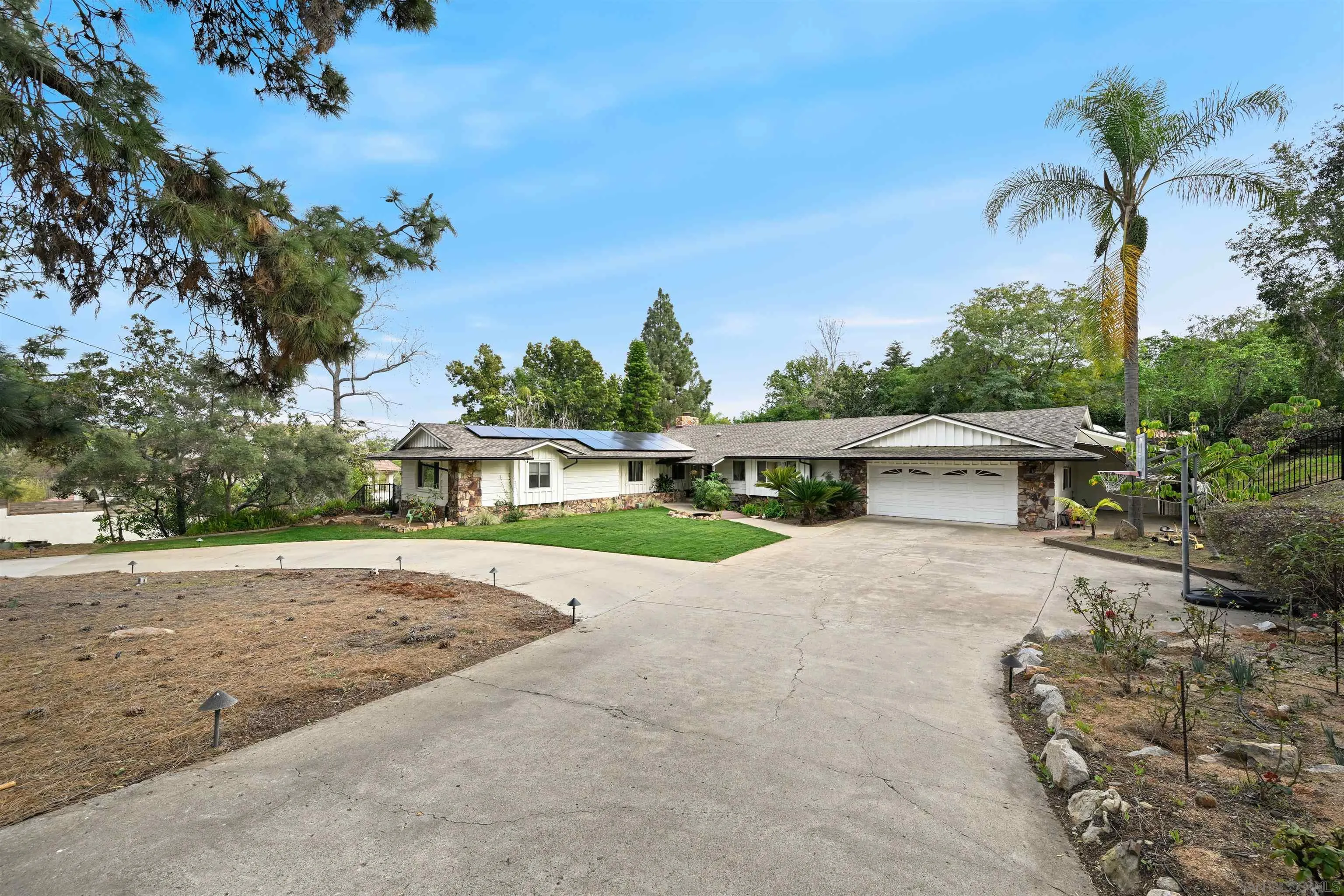 https://cdn.realtyfeed.com/cdn/127/260002981/04182c3547546bc1e08ab8c90fbb746e.webp