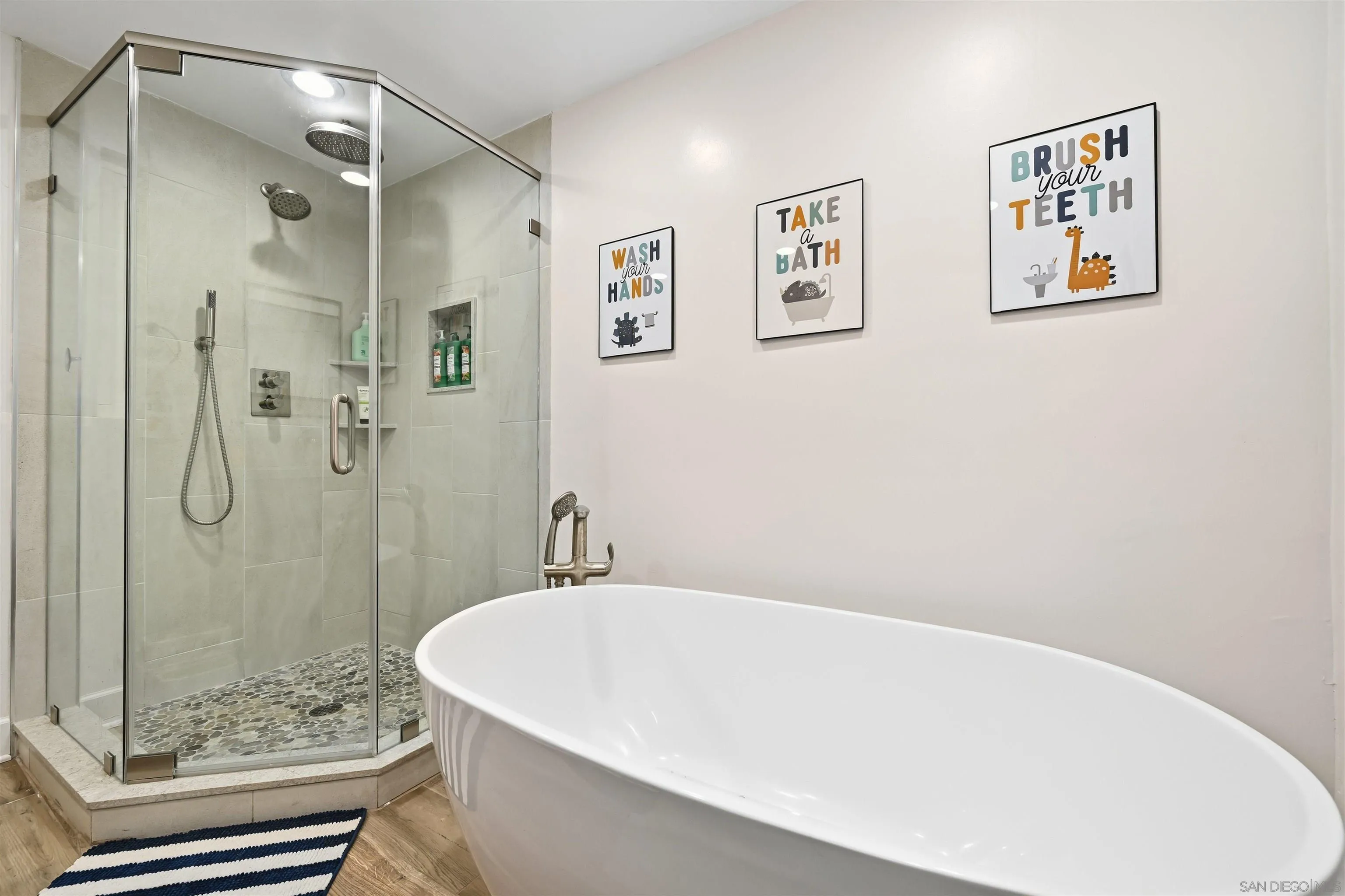 https://cdn.realtyfeed.com/cdn/127/260002981/36ef3aeacc6a88447a5db8a12b5ee844.webp