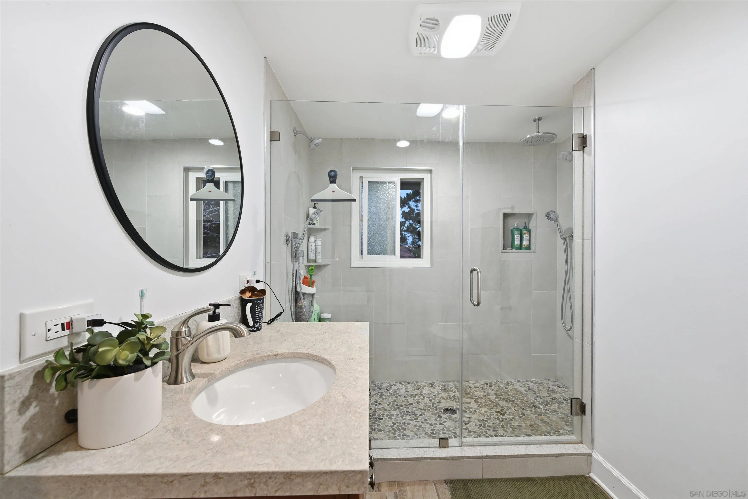 https://cdn.realtyfeed.com/cdn/127/260002981/3a7d29a63c03c96ded68fc23a8144de1.webp
