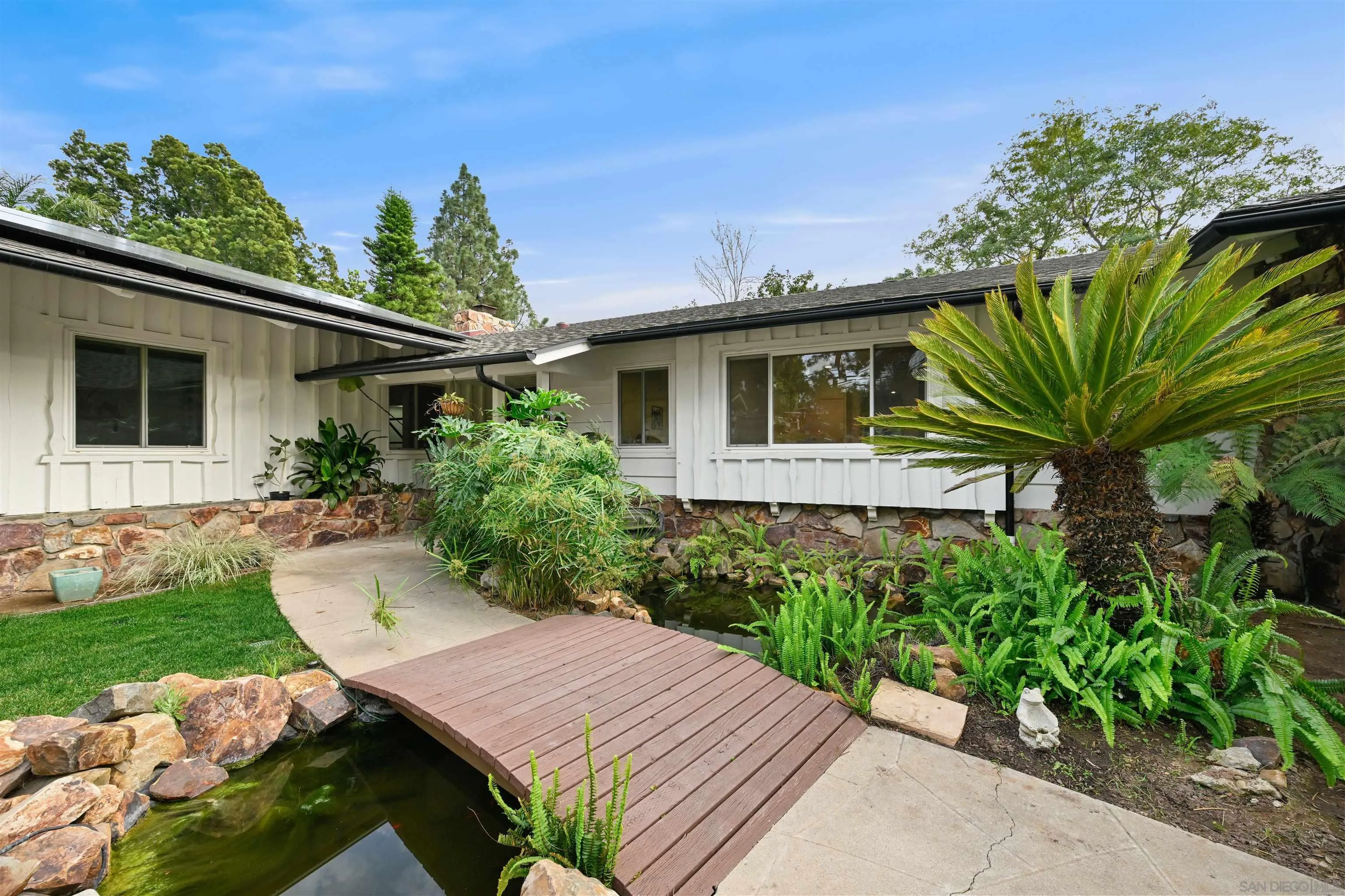 https://cdn.realtyfeed.com/cdn/127/260002981/4953b4e88dde18c15db23c886b8b55c3.webp