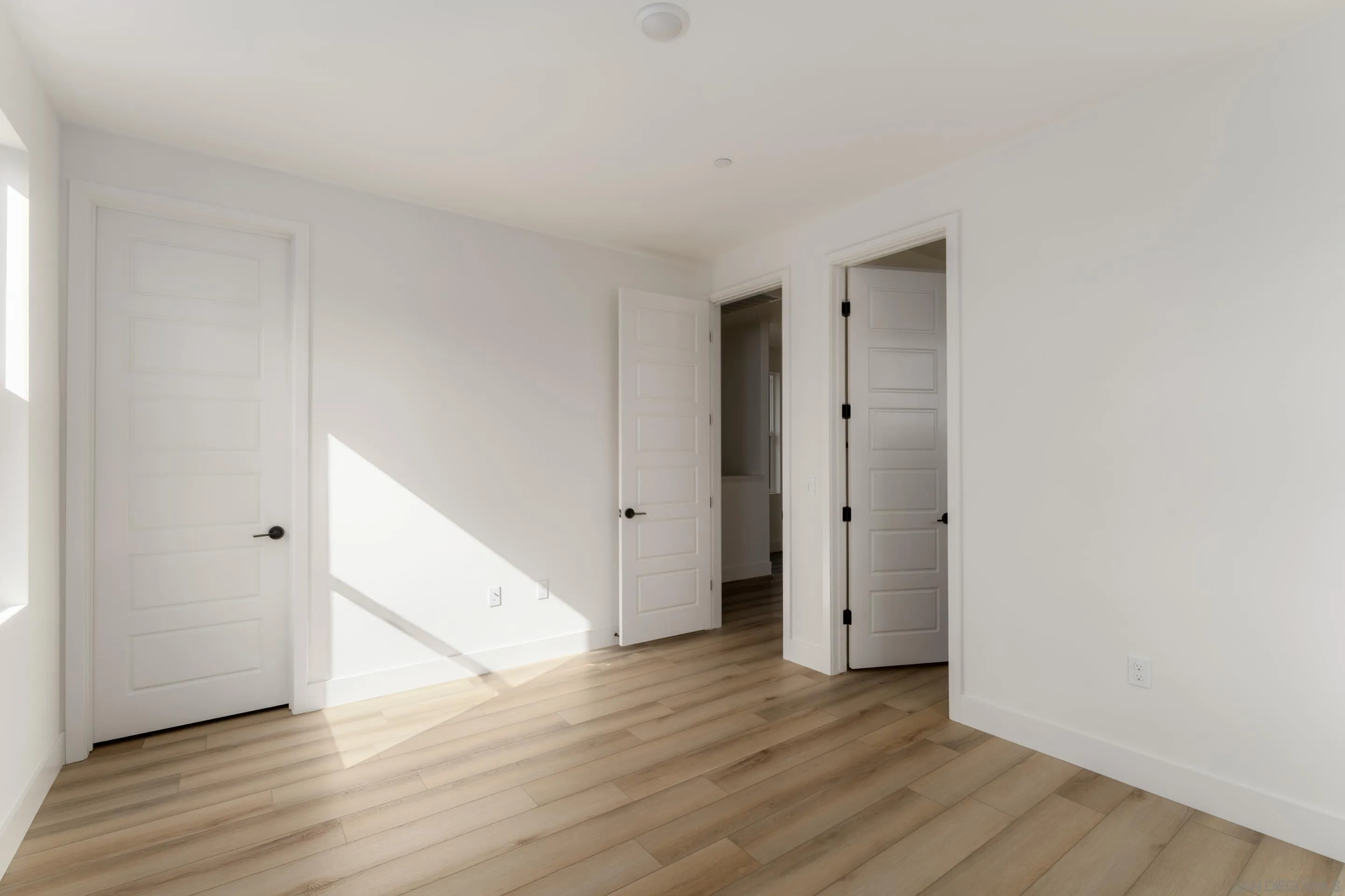 https://cdn.realtyfeed.com/cdn/127/260002982/309fab71c20c79a2f6e4283096738dcc.webp