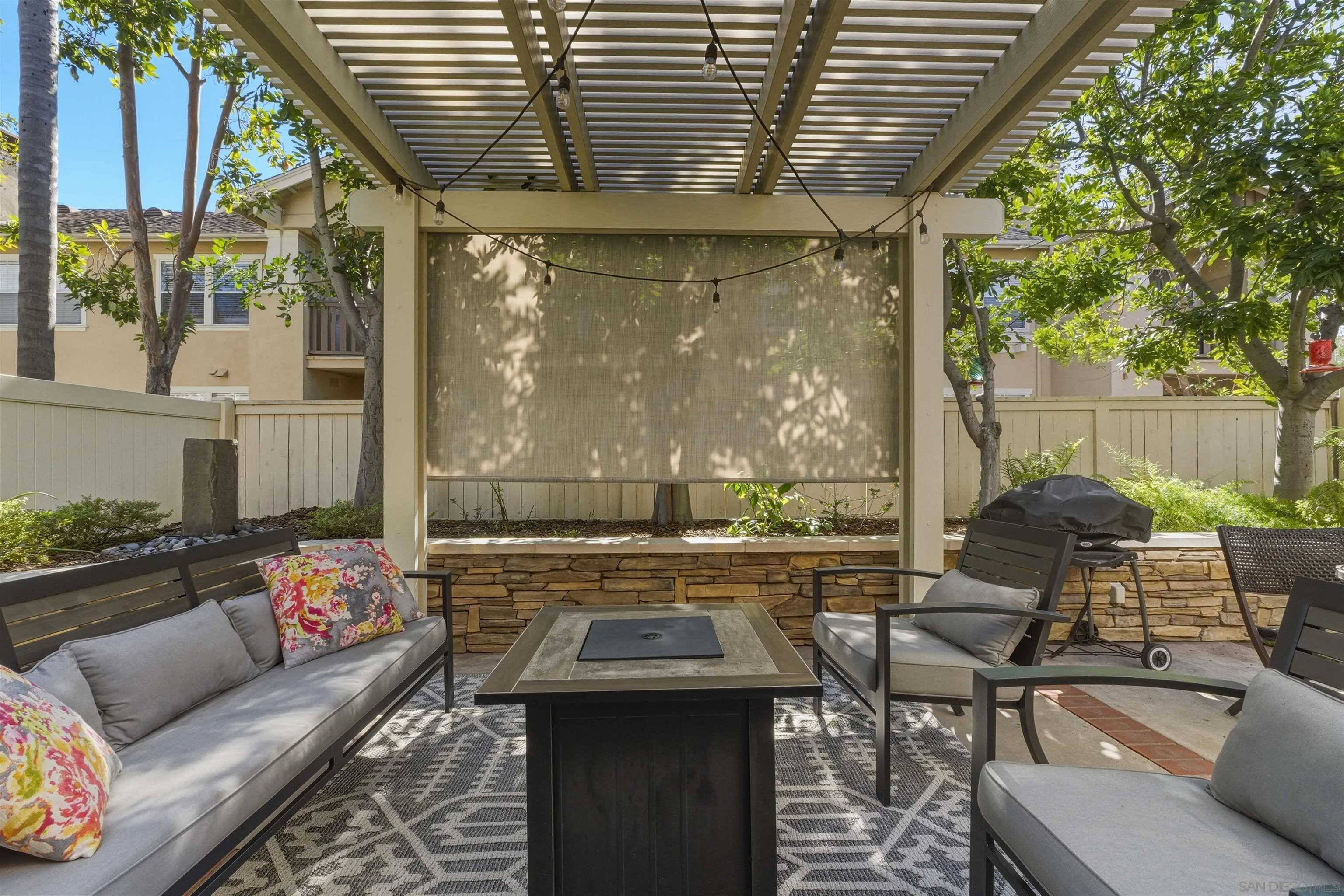 https://cdn.realtyfeed.com/cdn/127/260002987/1008b7ad17ea9f62640840dcb4126274.webp