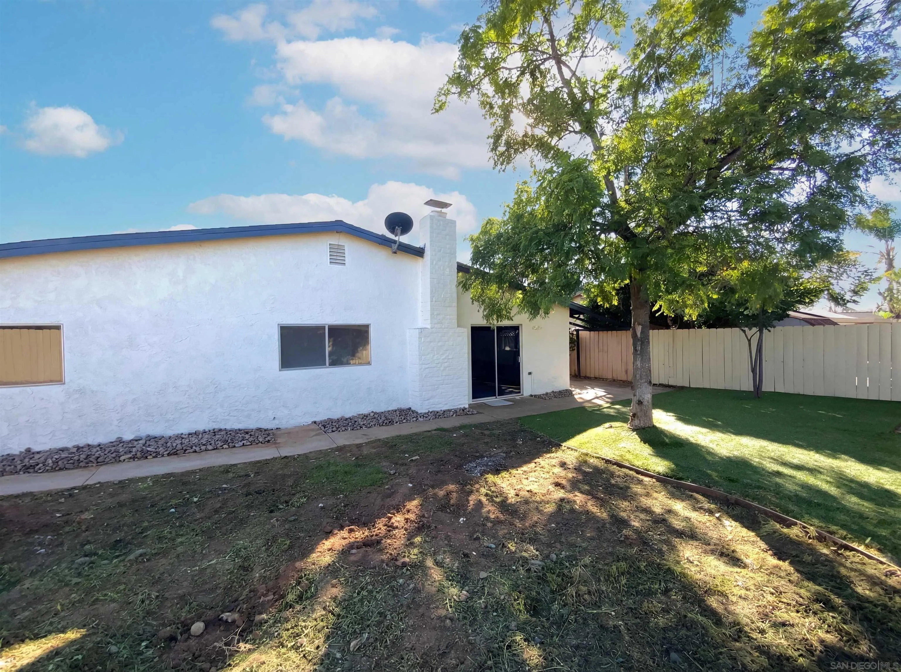 https://cdn.realtyfeed.com/cdn/127/260002989/4d0b02702845c56734253ae51c071da4.webp